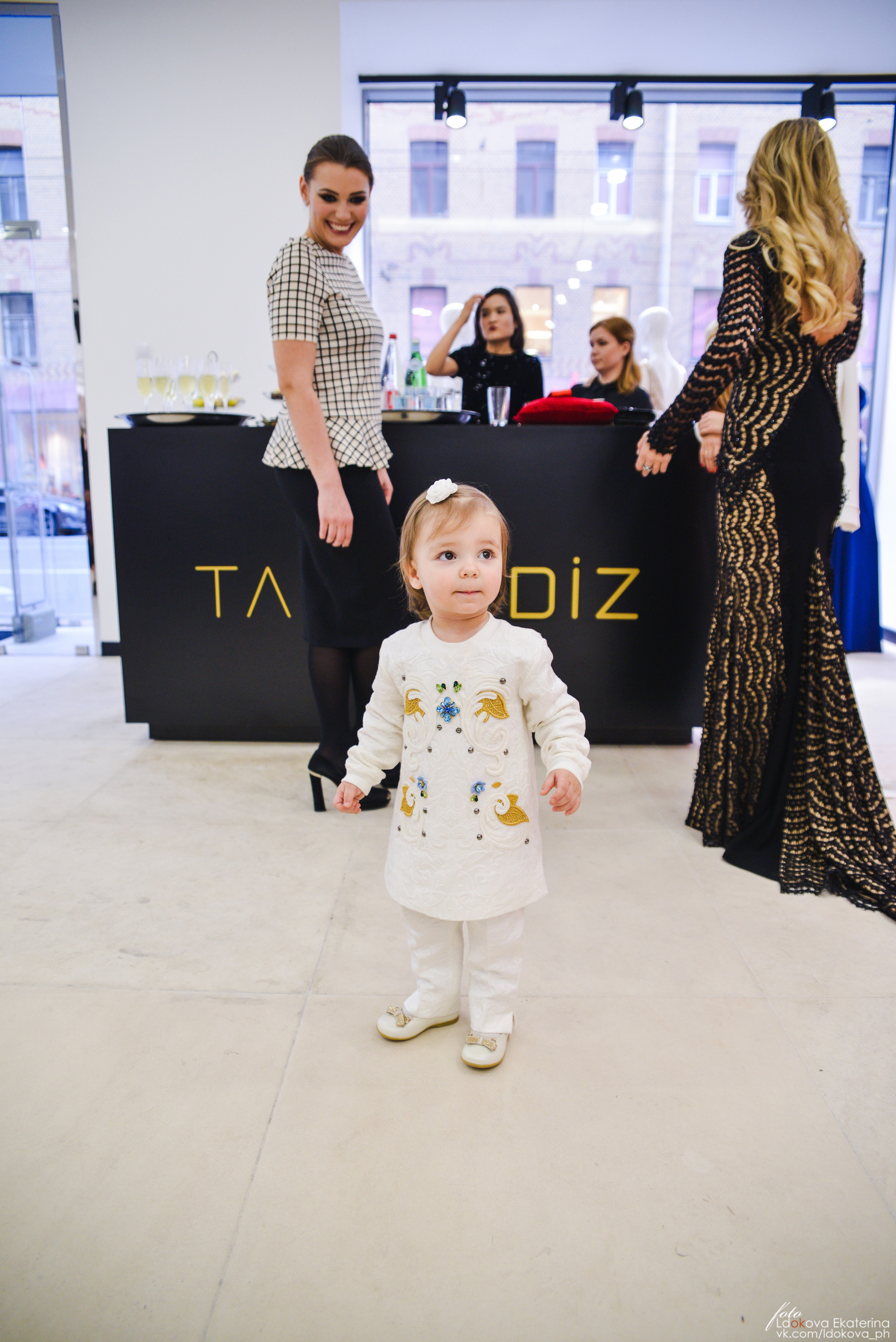 Открытие магазина TARIK EDIZ. Семейный фотограф в Санкт-Петербурге Льдокова Екатерина
