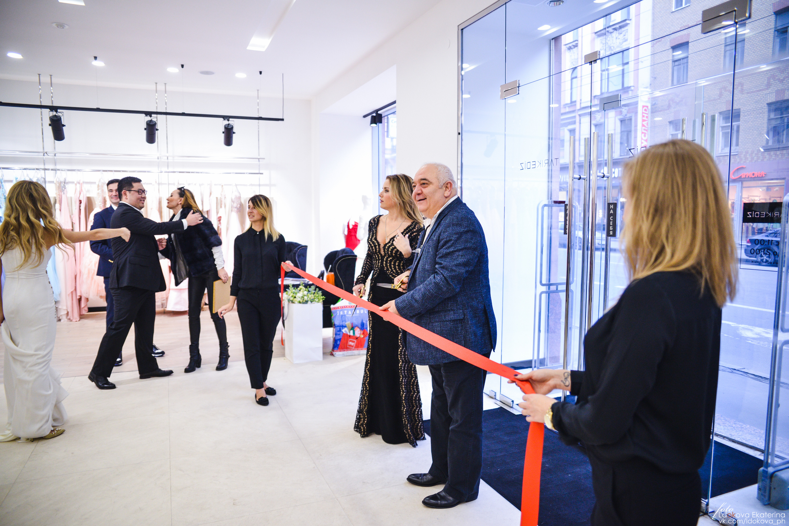 Открытие магазина TARIK EDIZ. Семейный фотограф в Санкт-Петербурге Льдокова Екатерина