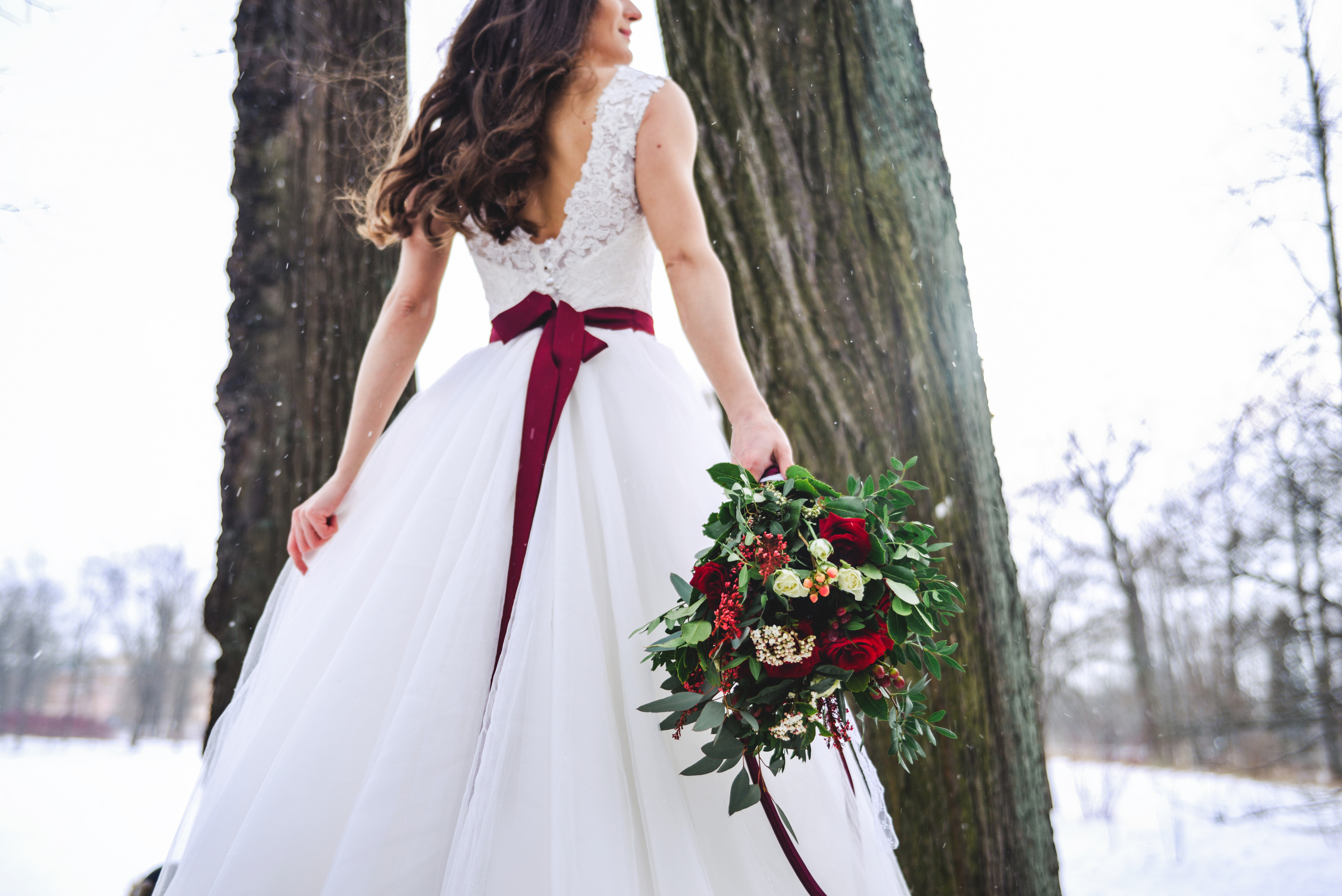 Свадебная прогулка в зимнем парке. Семейный фотограф в Санкт-Петербурге Льдокова Екатерина