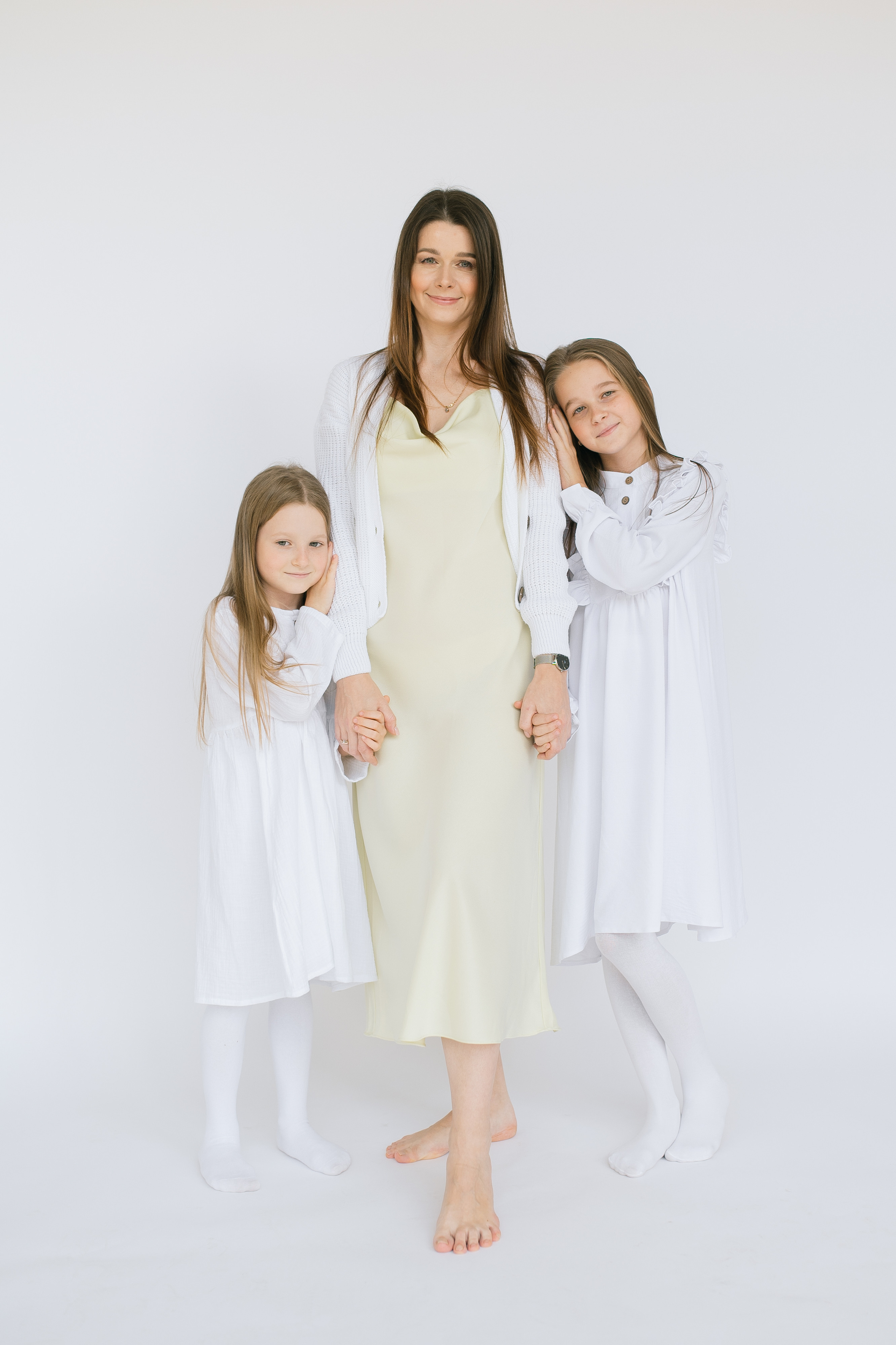 Даша и дочки. Свадьбы