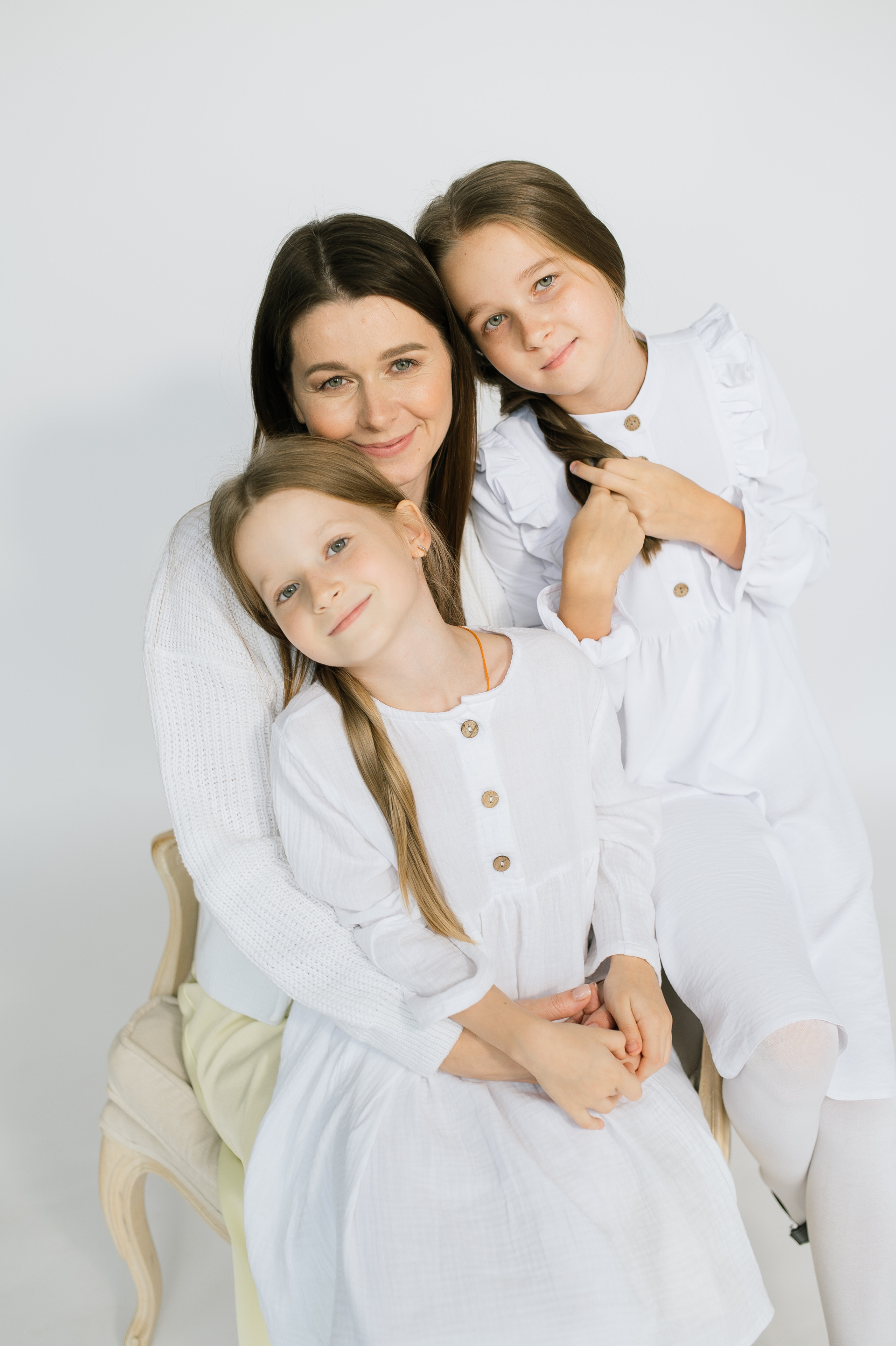 Даша и дочки. Свадьбы