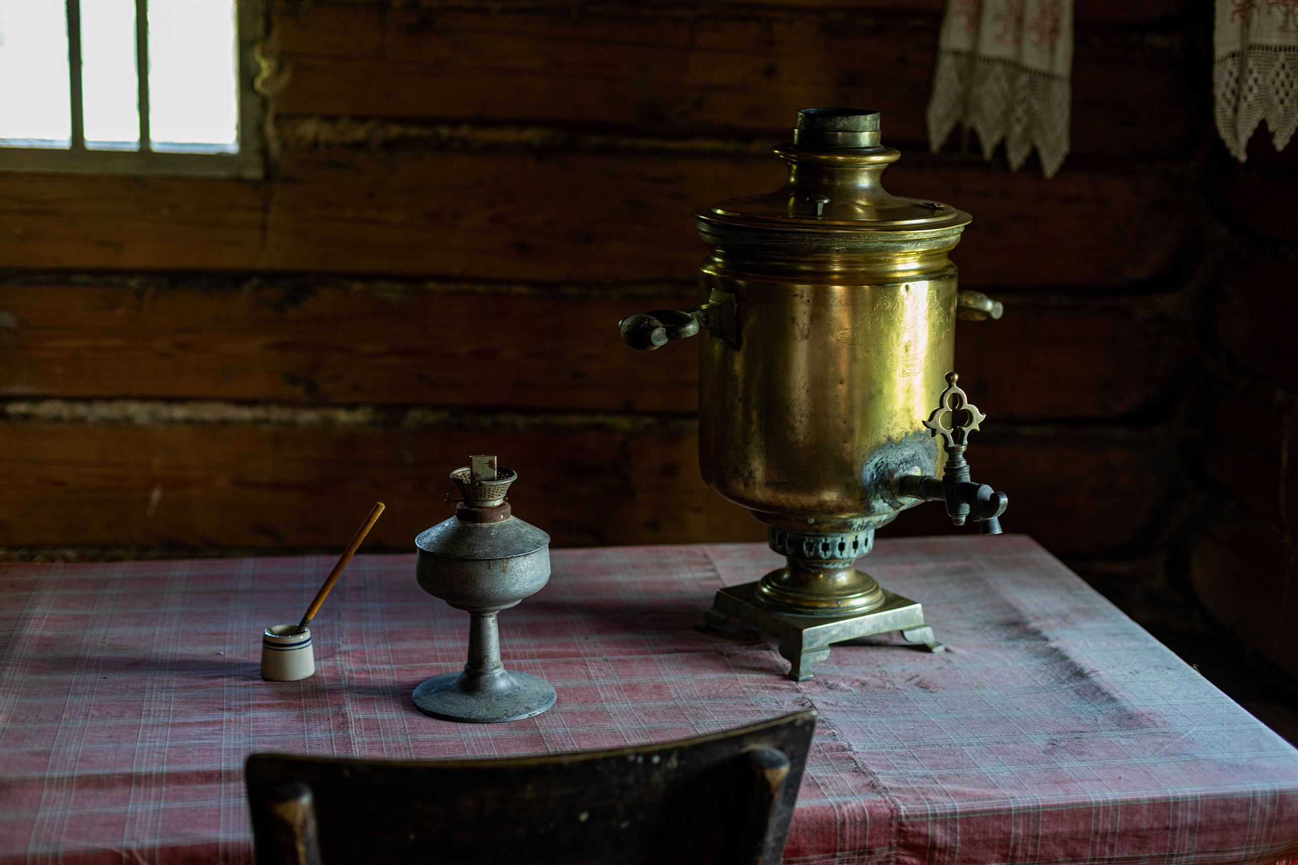 Фотосессия с Екатериной Анисимовой в Ибресинском этнографическом музее. Портретный и репортажный фотограф в Чебоксарах Андриян Чаркин