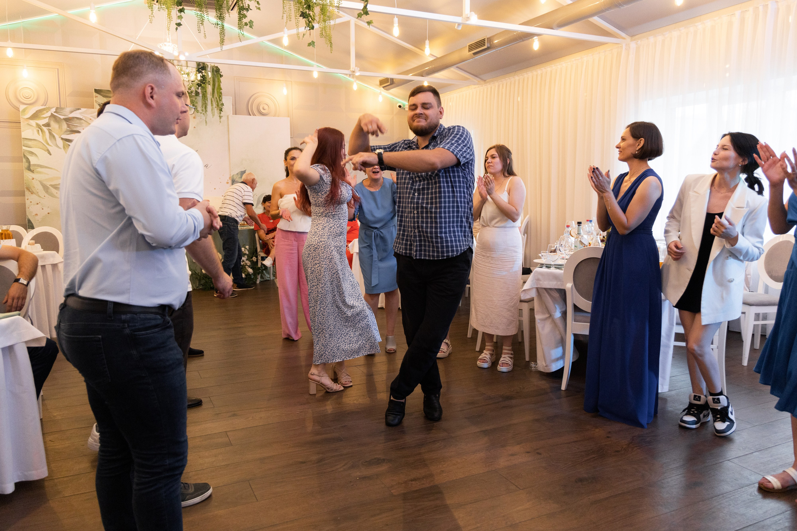 Алёна и Денис (полный день). Фотограф в Барнауле Юлия Садвокасова