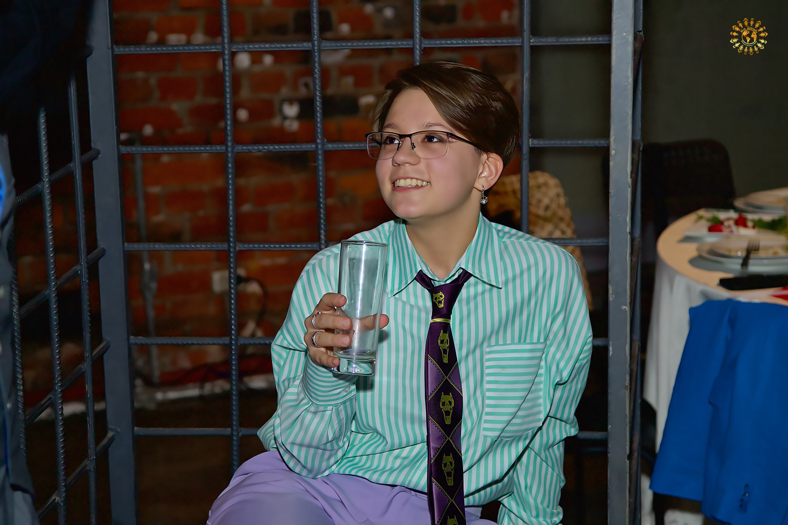 Выпускной 2023 (9-й класс, школа № 46). Loft Urban. Москва. Репортажная съемка в Москве и области. Анималистика