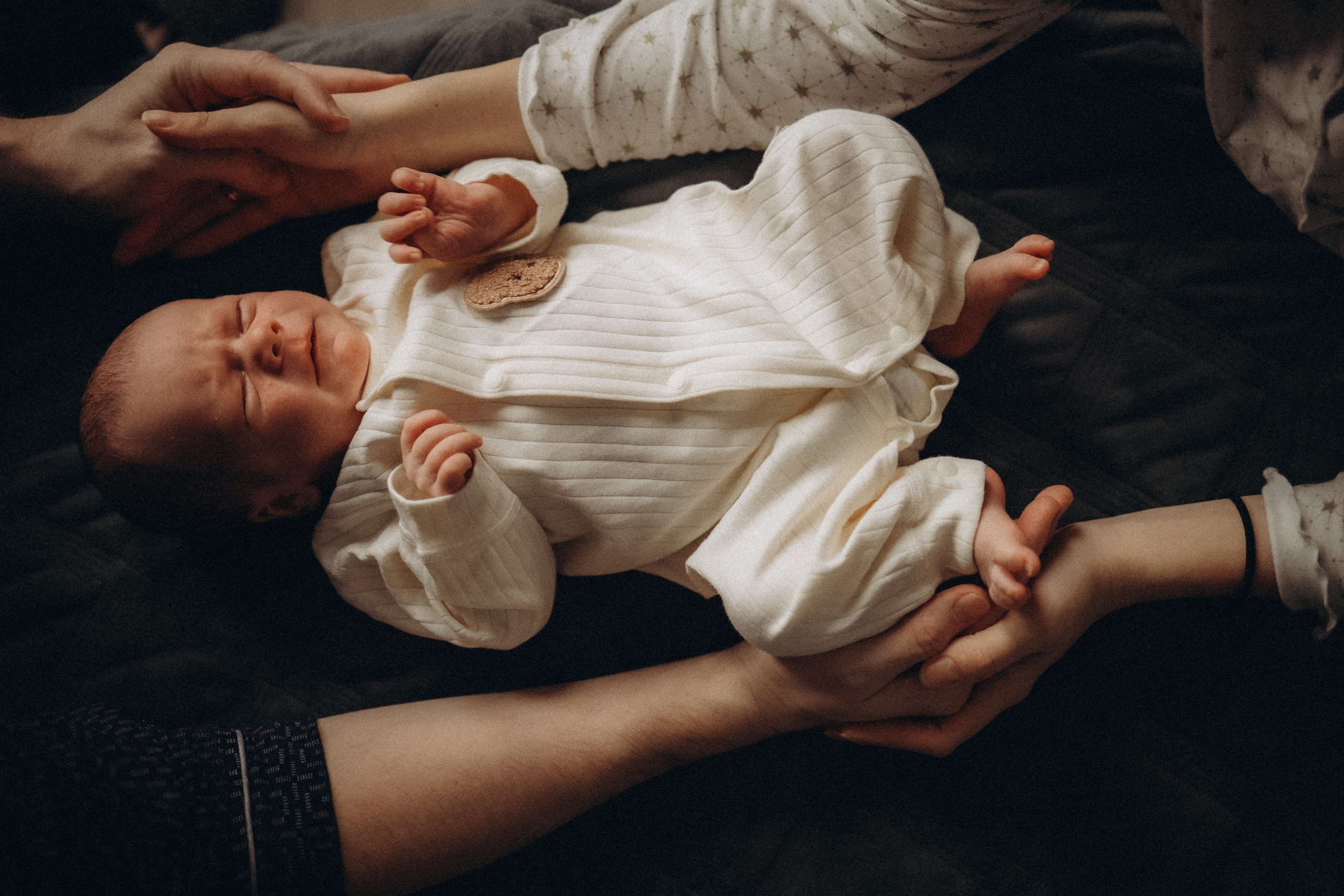 Семейная домашняя фотосессия новорожденного. Семейный фотограф в Москве и Люберцах Юлия Гуськова