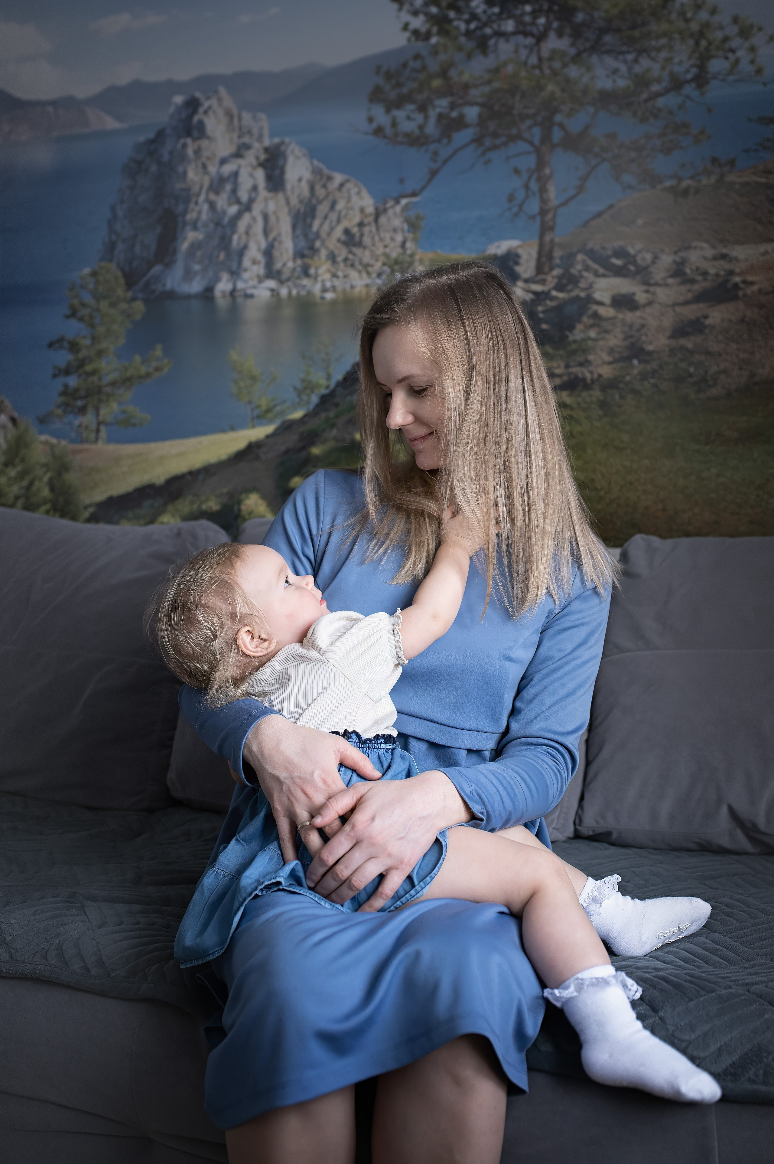 Семья Ляминых дома. Фотографы крещения/венчания  Красноярск Татьяна и Вячеслав Переваловы