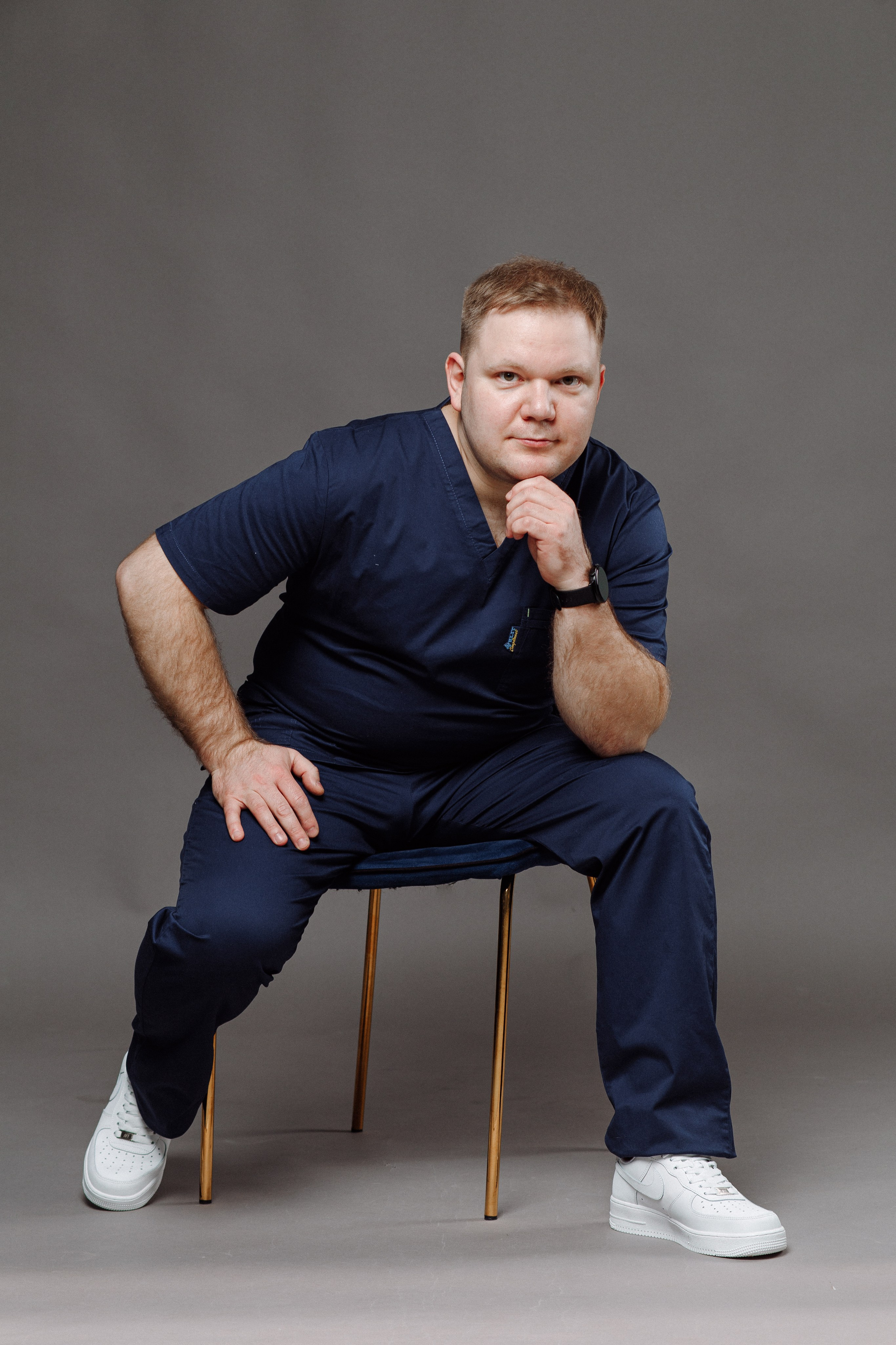 Съёмка врача в студии. Фотограф врача в Нижнем Новгороде и Нижегородской области.