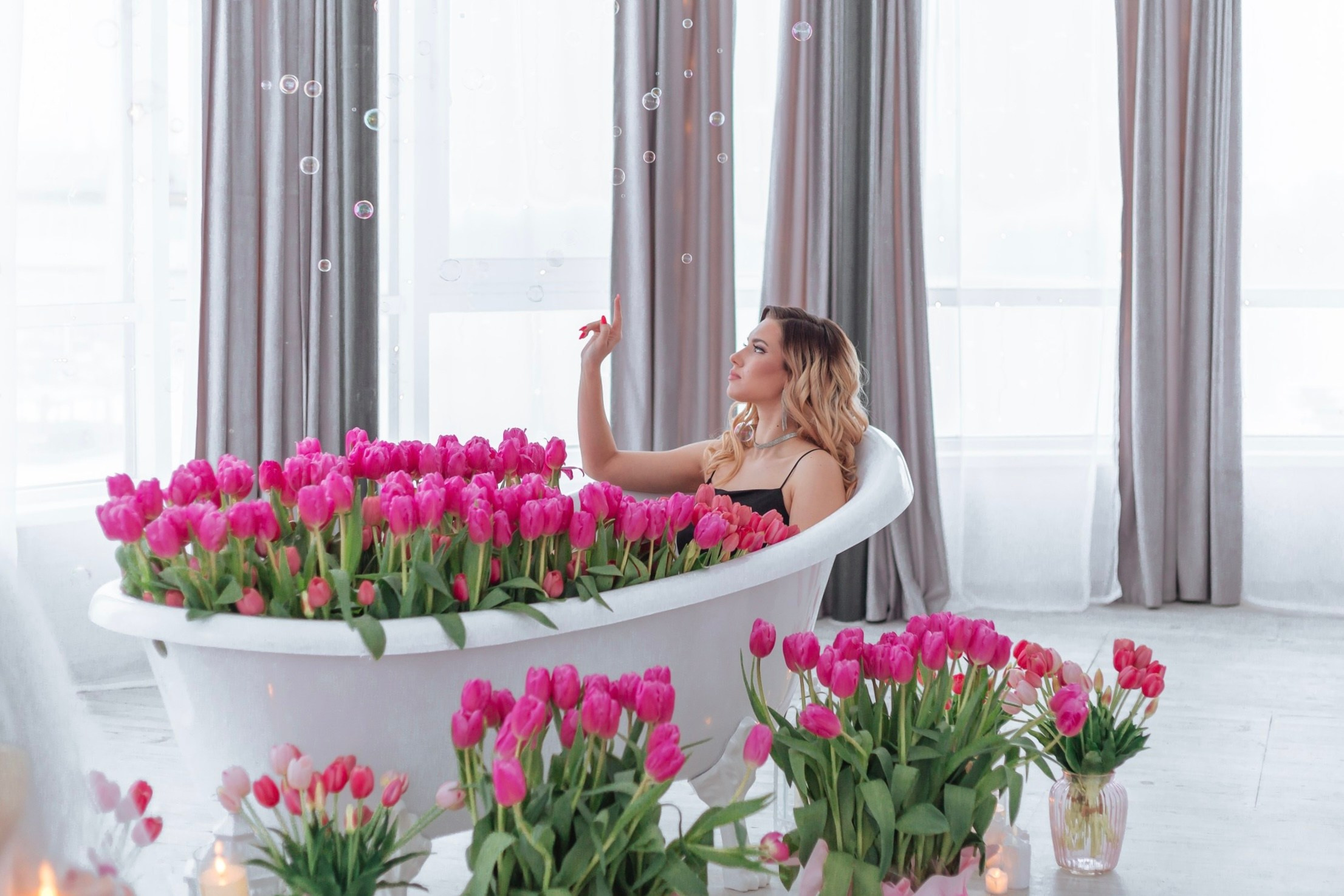 Ванная с тюльпанами. Фотограф Ольга Бобб Нижний Новгород
