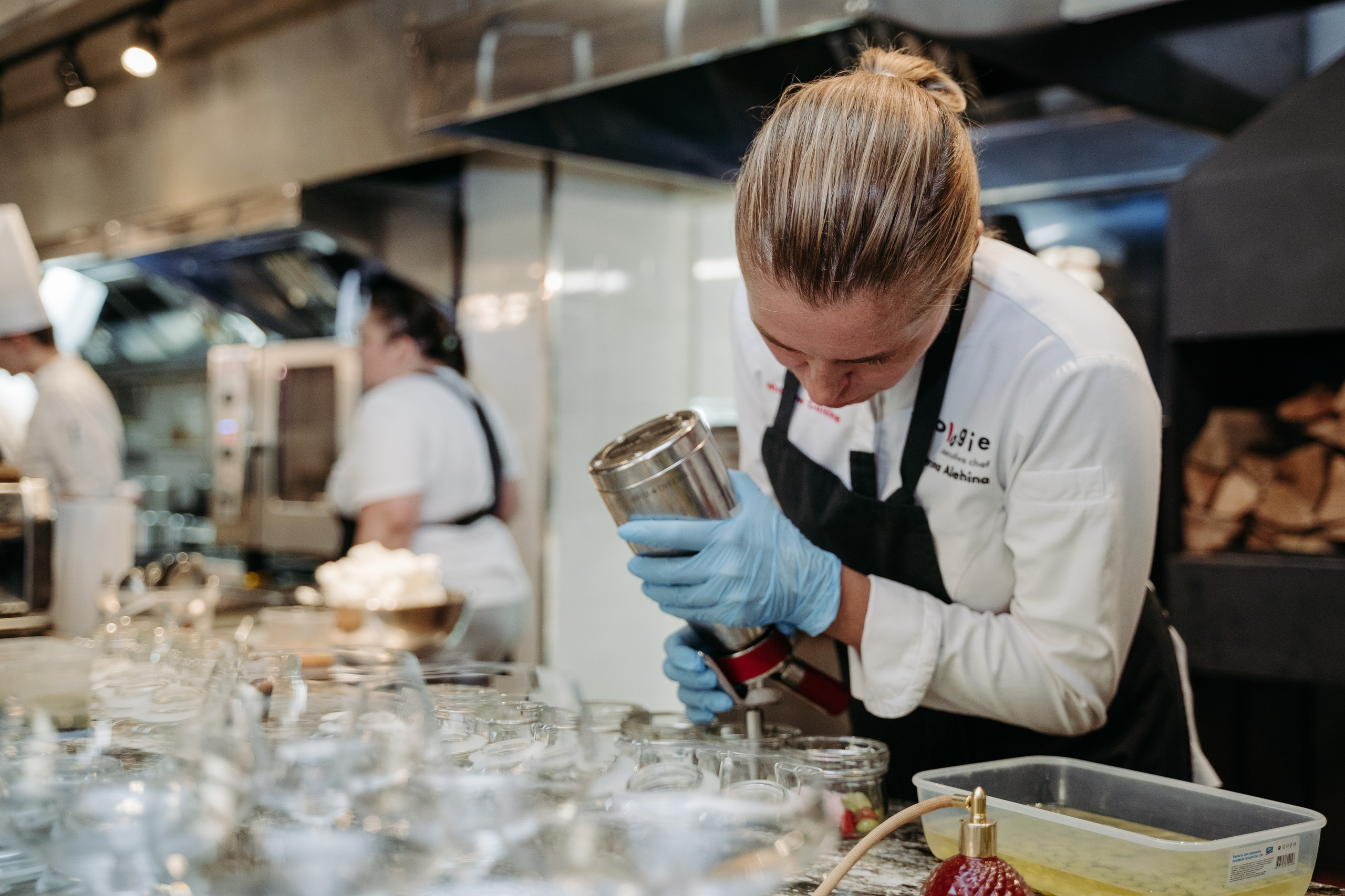 Открытый ужин с Mishlen Шеф Поварами. Репортажный и свадебный фотограф в Москве Рая Небогатова