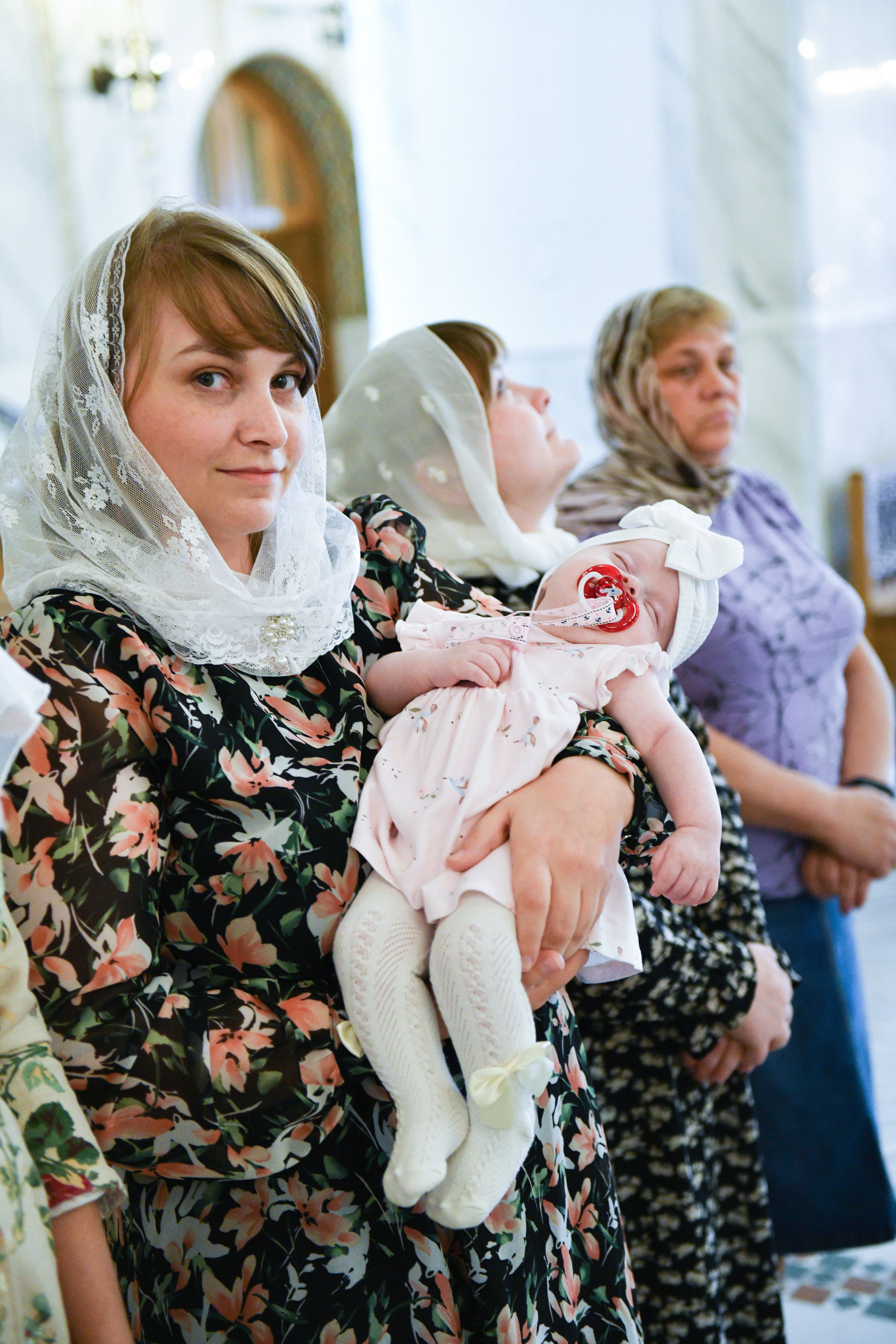 Крещение Марии. Церковь Покрова Пресвятой Богородицы в Ясенево. Свадебный и портретный фотограф в Москве Галина Борисова