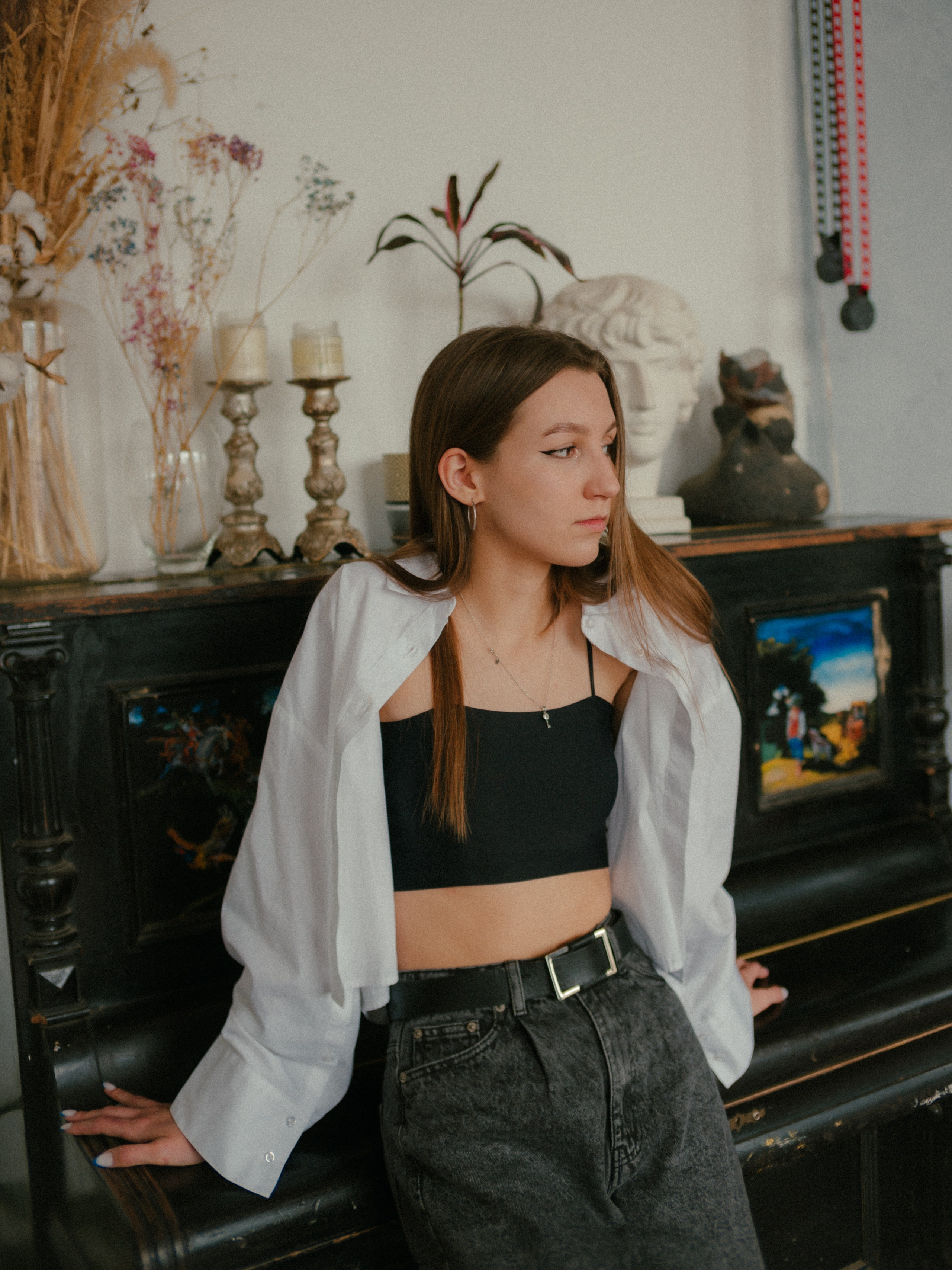 Эвелина в уютной студии. Главная