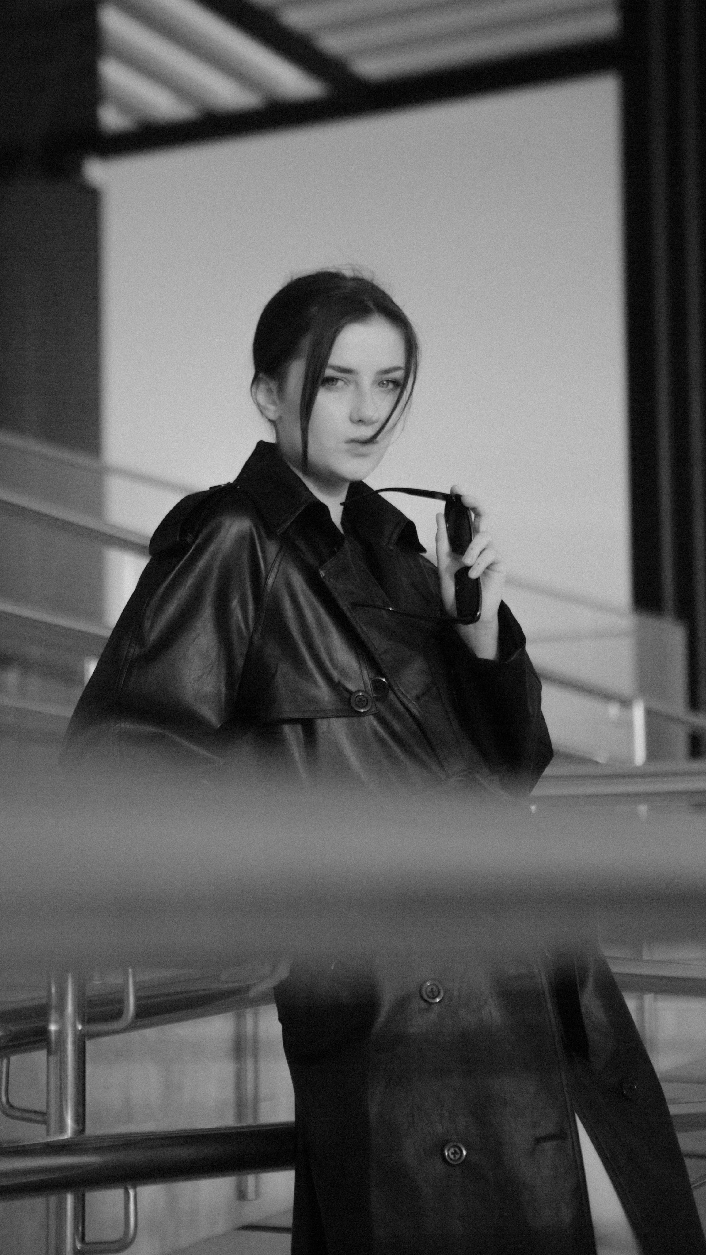 Полина ЧБ. Главная