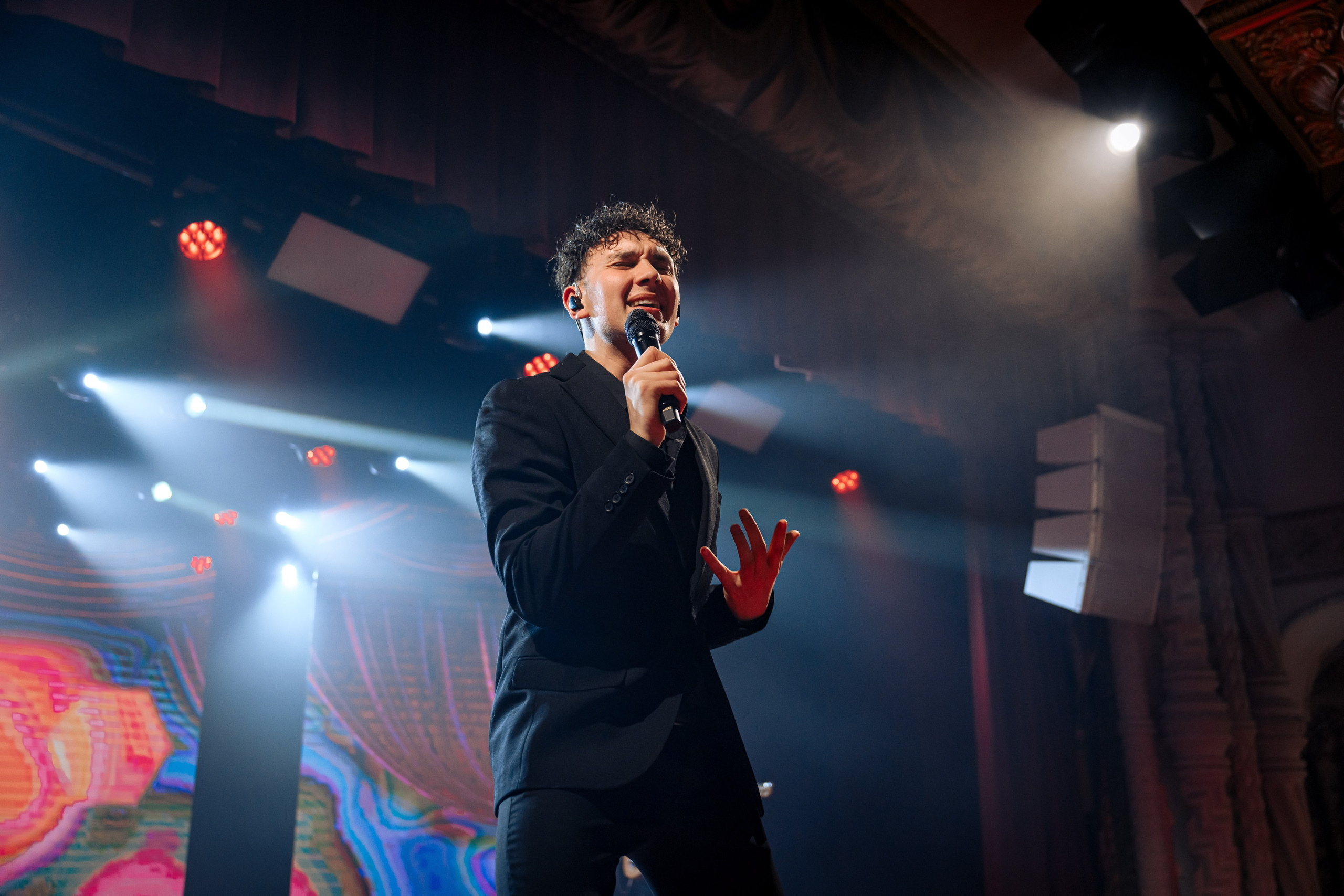 CASHFLOW 2025. Максим Комаров — Профессиональный фотограф