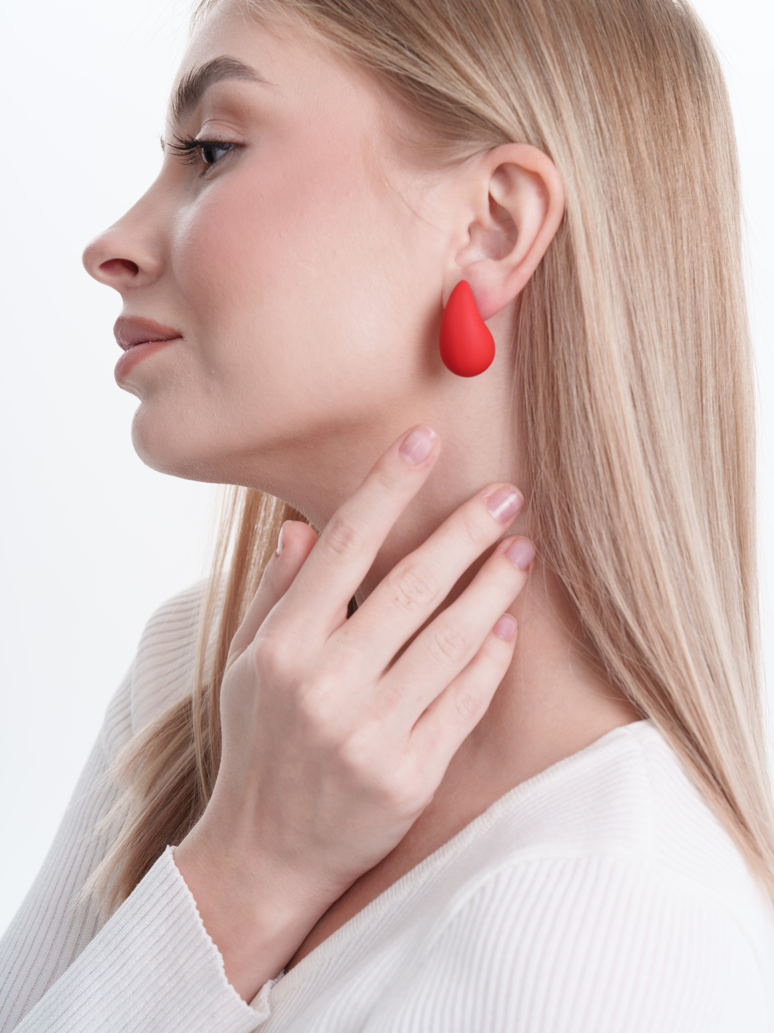 Съемка сережек для WB и OZON. Портретный и Контент фотограф Григорий Семенов (Grifon) в Ижевске