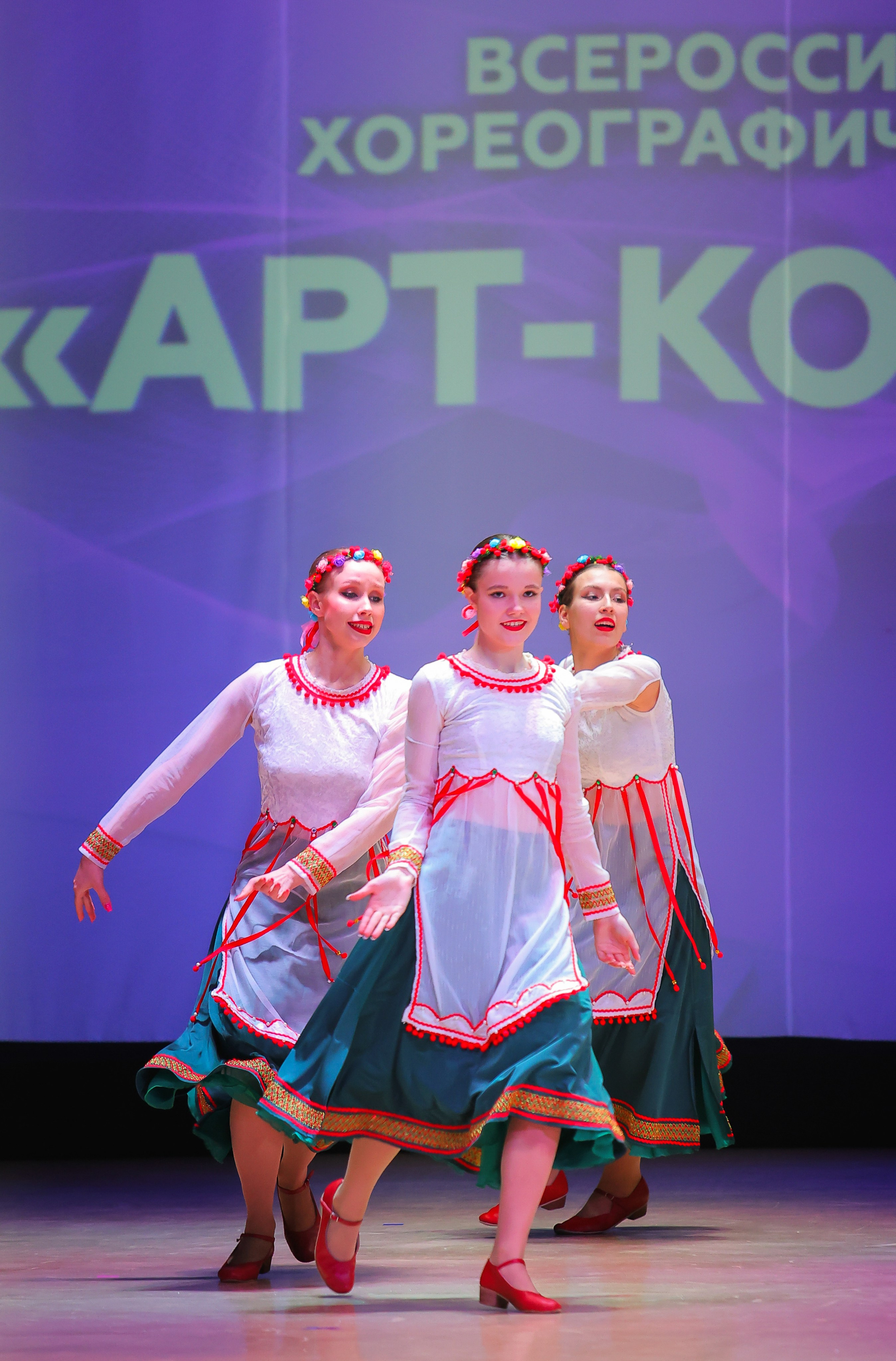 26.04.2025 Фестиваль хореографического искусства «АРТ-КОМПАС.ЮГ» г. Волгоград. Медиастудия Фото Концепт