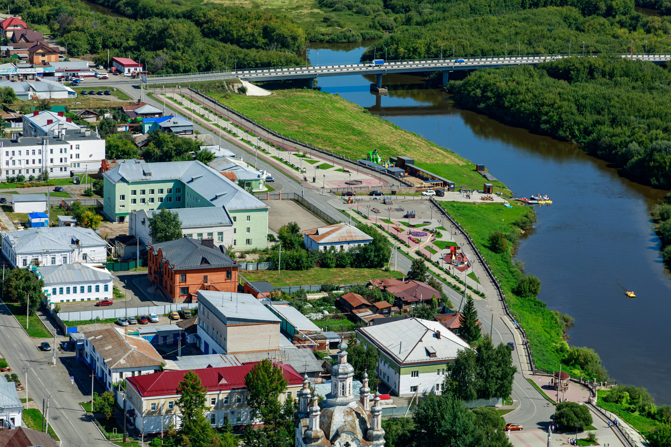 Город с высоты птичьего полёта. Фотограф Андрей Гузеев