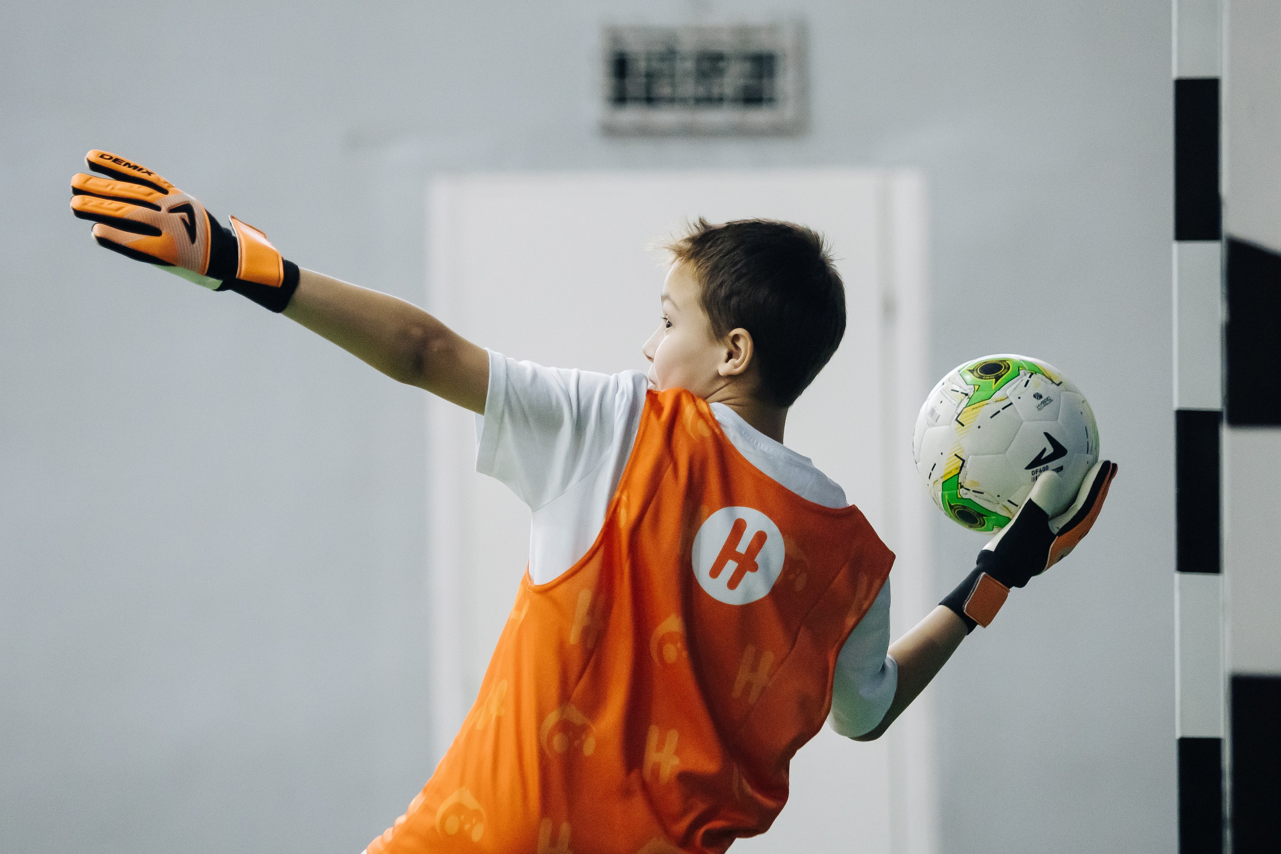Турнир по футболу среди команд школ-интернатов Магнитогорска «Надеждик CUP» // 08.12.2024. Денис Прохоров Фотограф в г. Магнитогорск