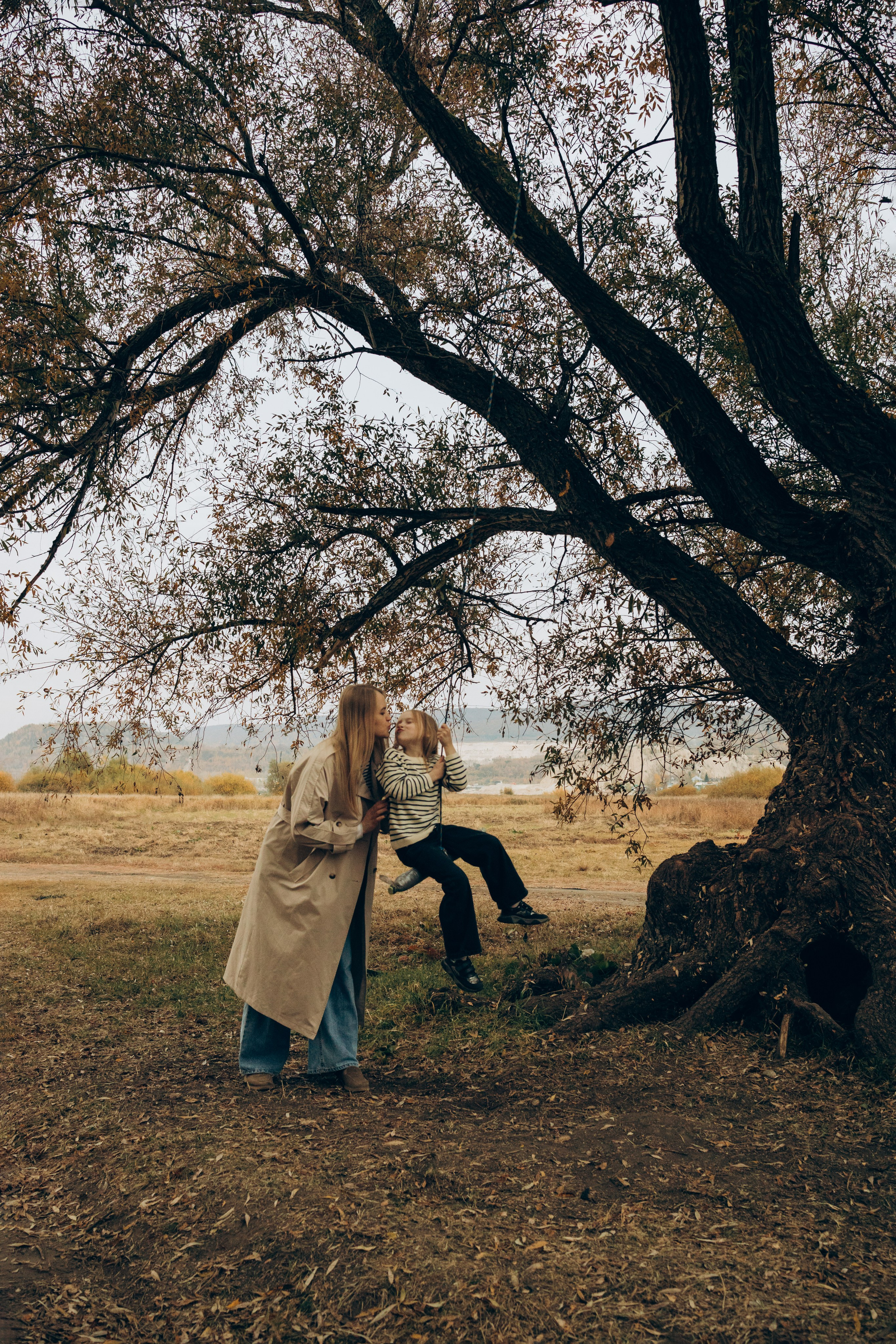 Оксана и София