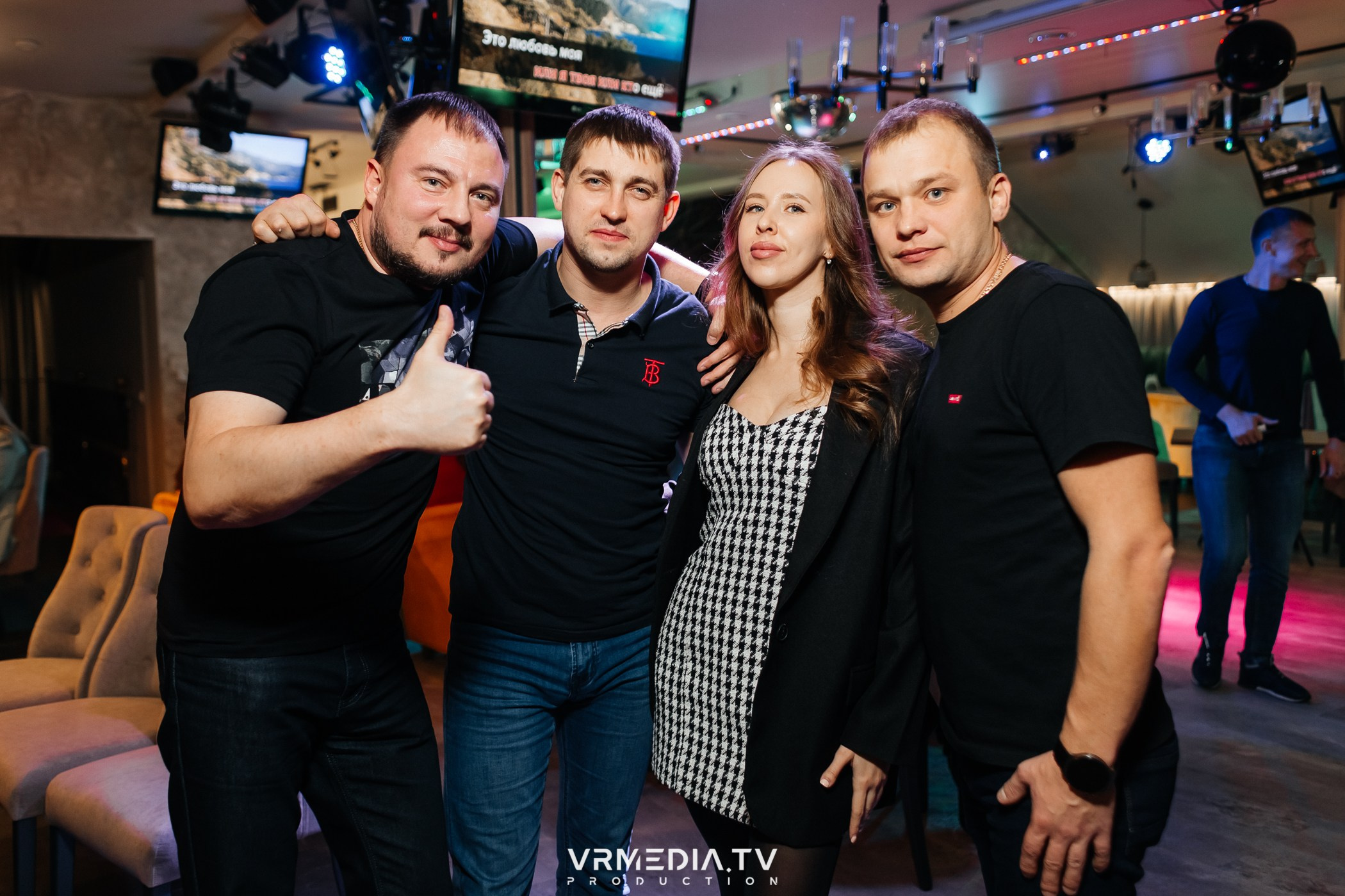 Открытие караоке-зала в «Империи»