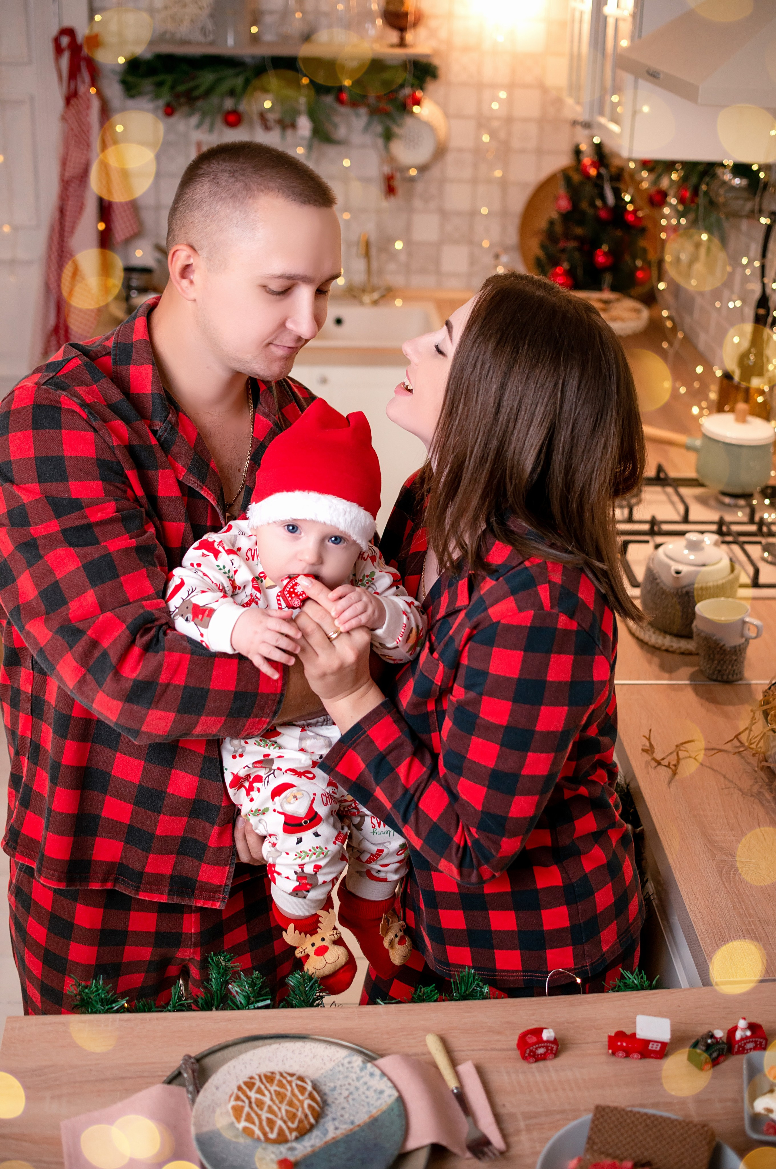 Новогодняя семейная фотосессия в Краснодаре 2023-2024. Фотограф новорожденных Краснодар Малышенко Надежда