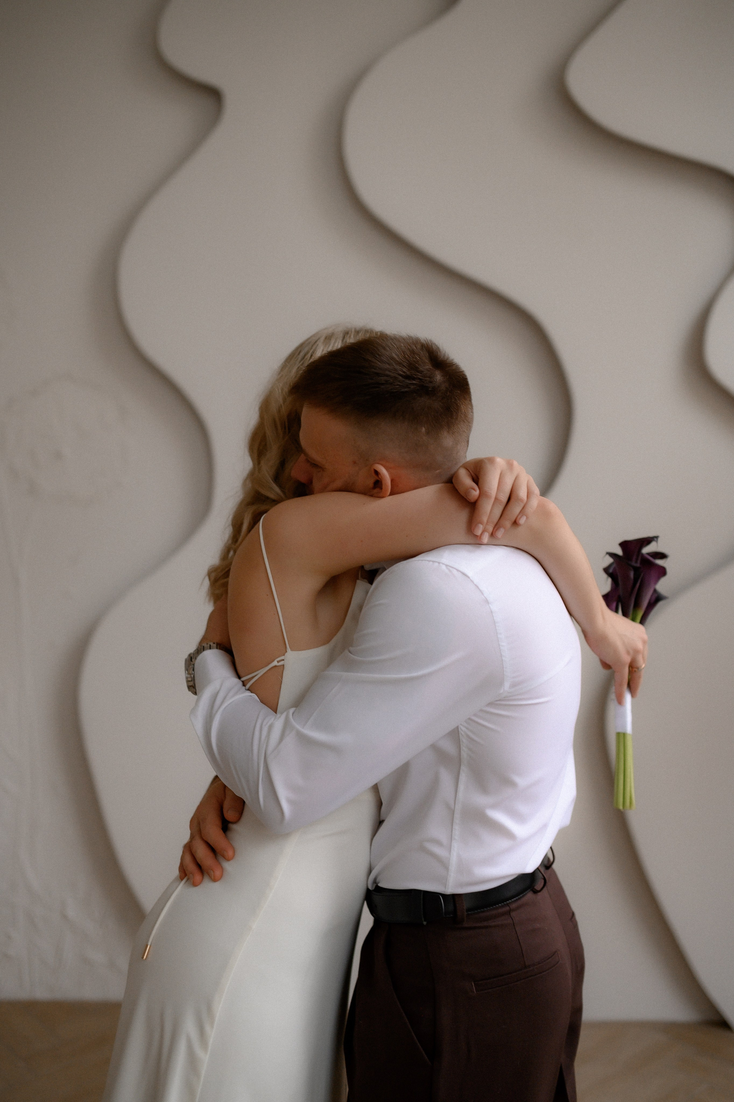 Коля и Алёна в студии. Семейный и свадебный lifestyle-фотограф в Москве Мария Петрова