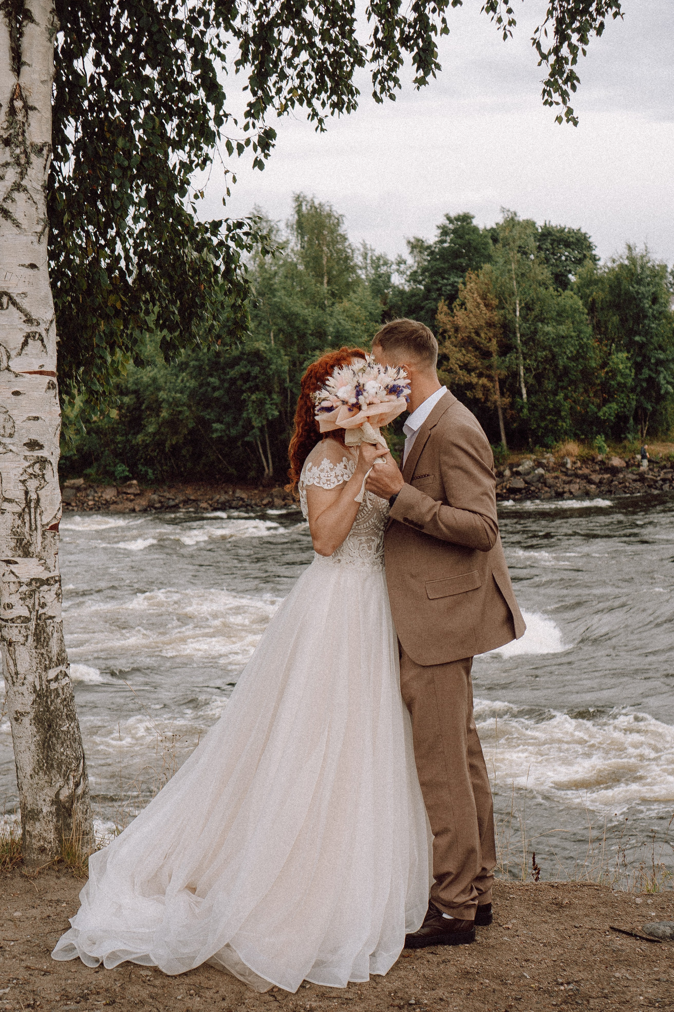 СВАДЕБНАЯ ФОТОСЕССИИЯ ПАРЫ В ГОРОДЕ ПРИОЗЕРСК В СОСНОВОМ ЛЕСУ И С ПИКАПОМ. Профессиональный фотограф, Санкт-Петербург — Виктория Богомолова