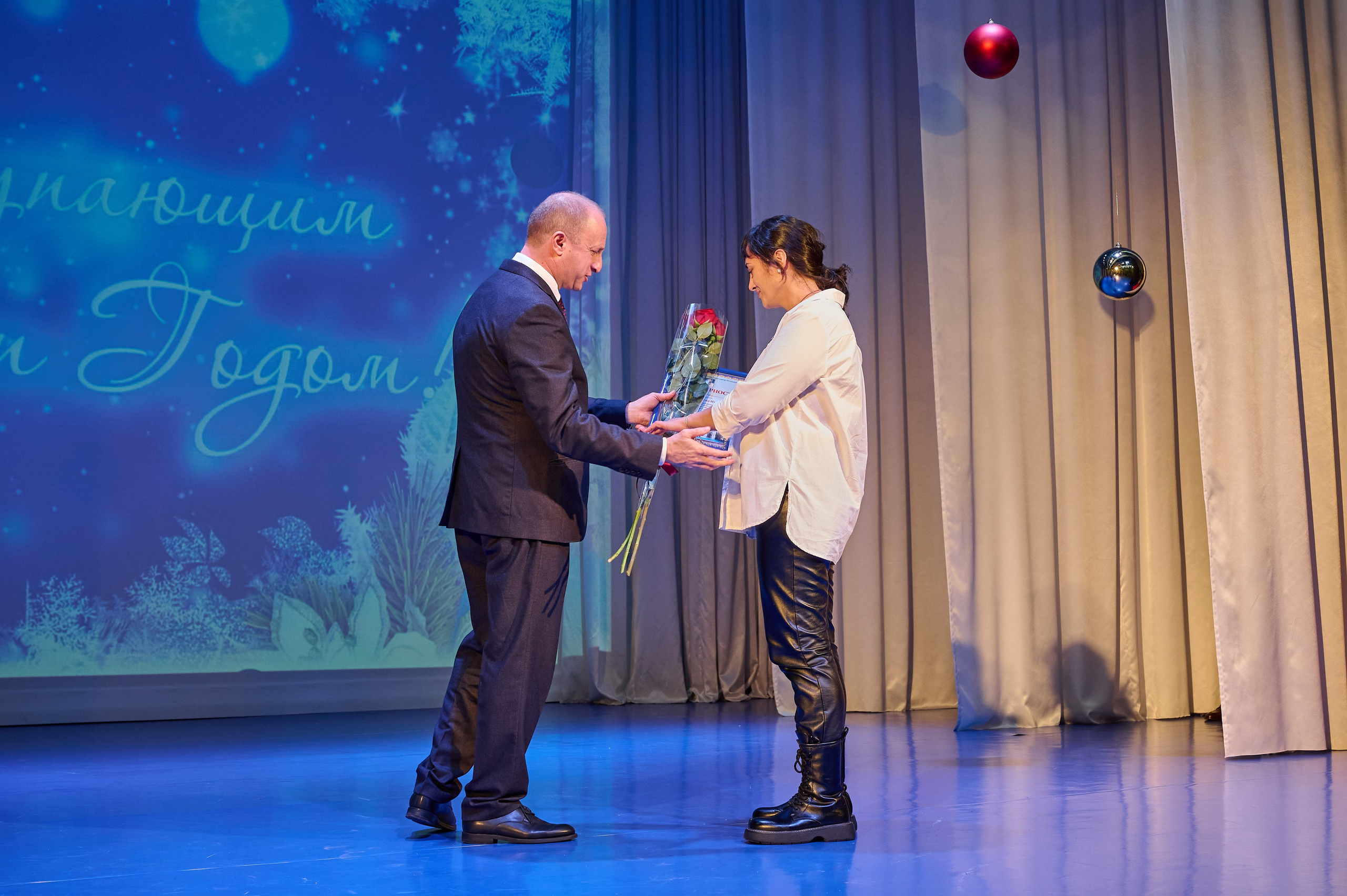 Концерт в ДК Марьина роща. Жизнь курорта Кабардинка в фотографиях