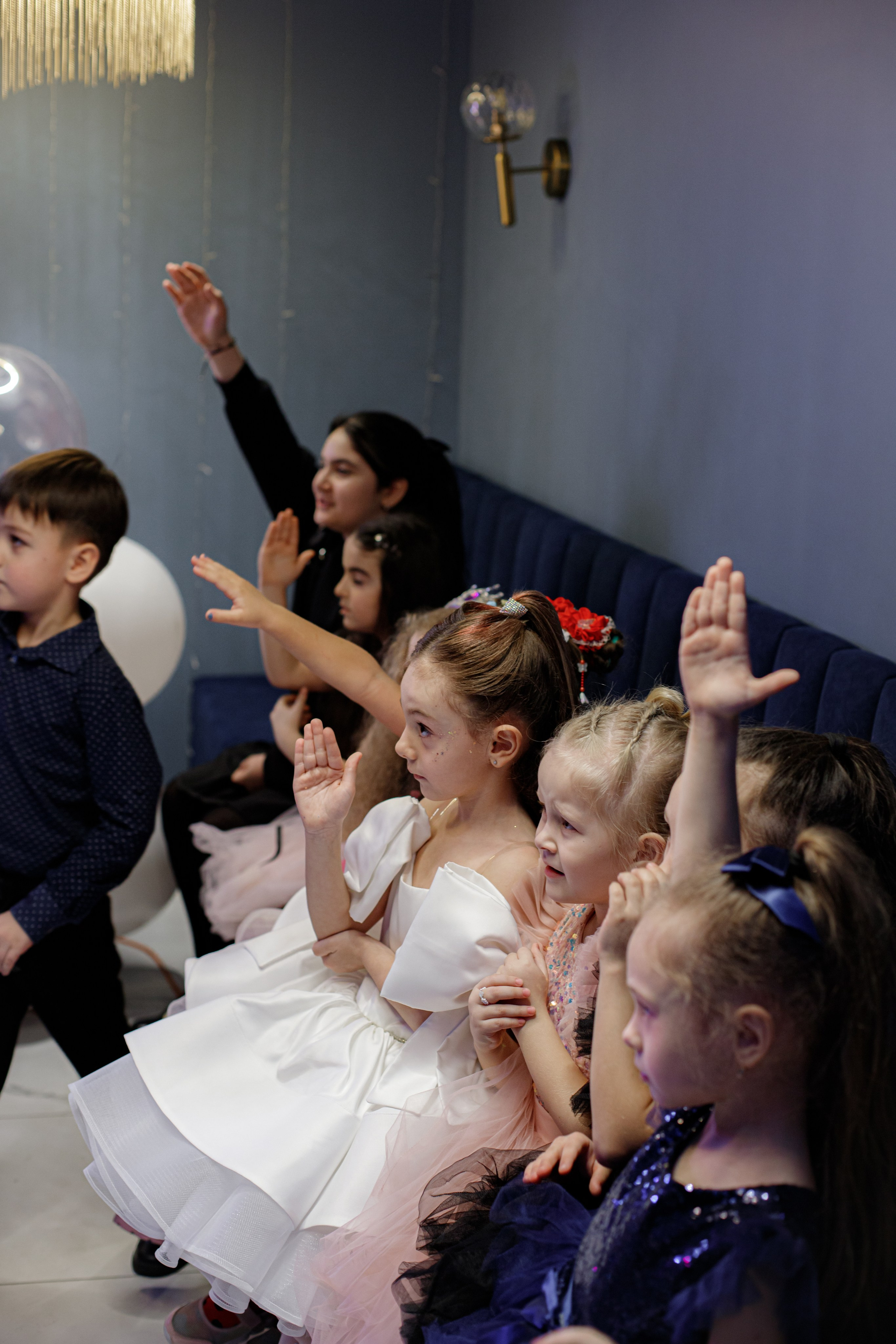 ASIA'S BIRTHDAY PARTY. Photokarish