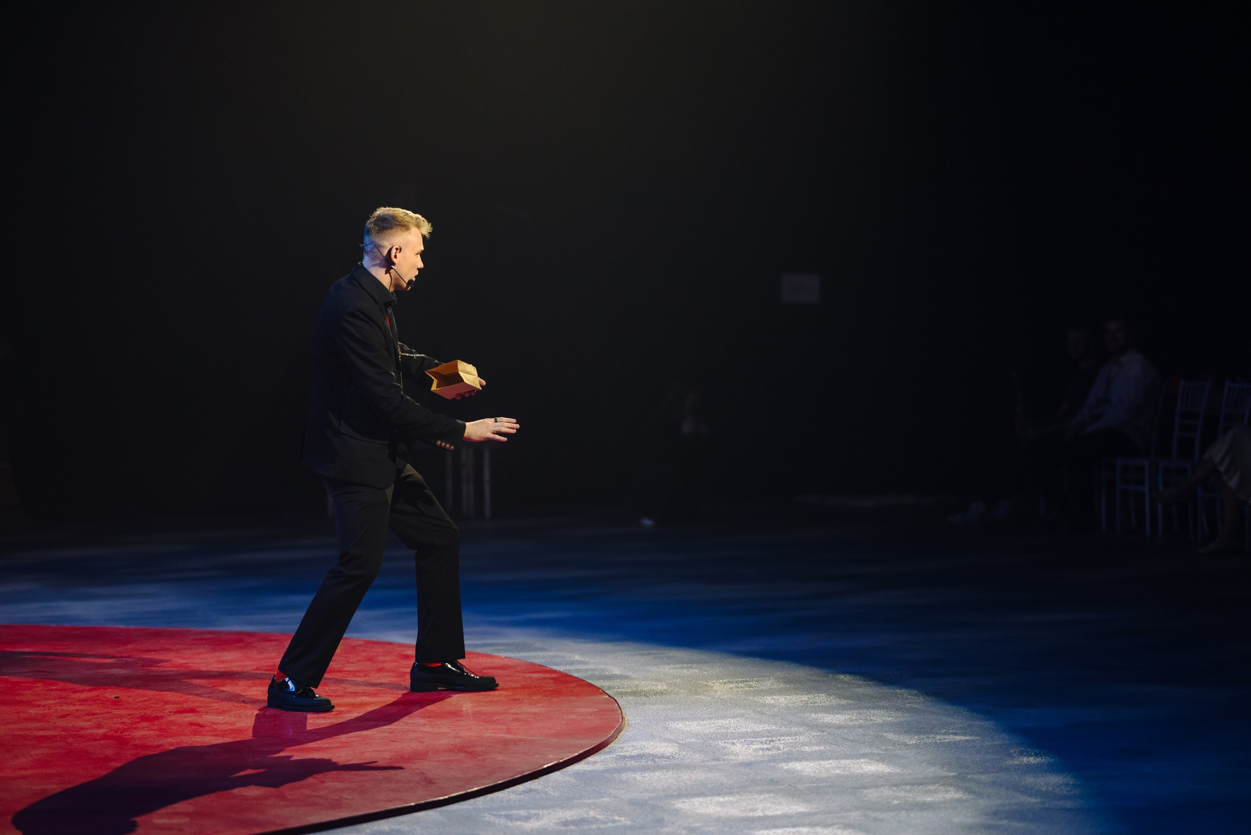 Свой код. Dmitry Gagarin Photographer