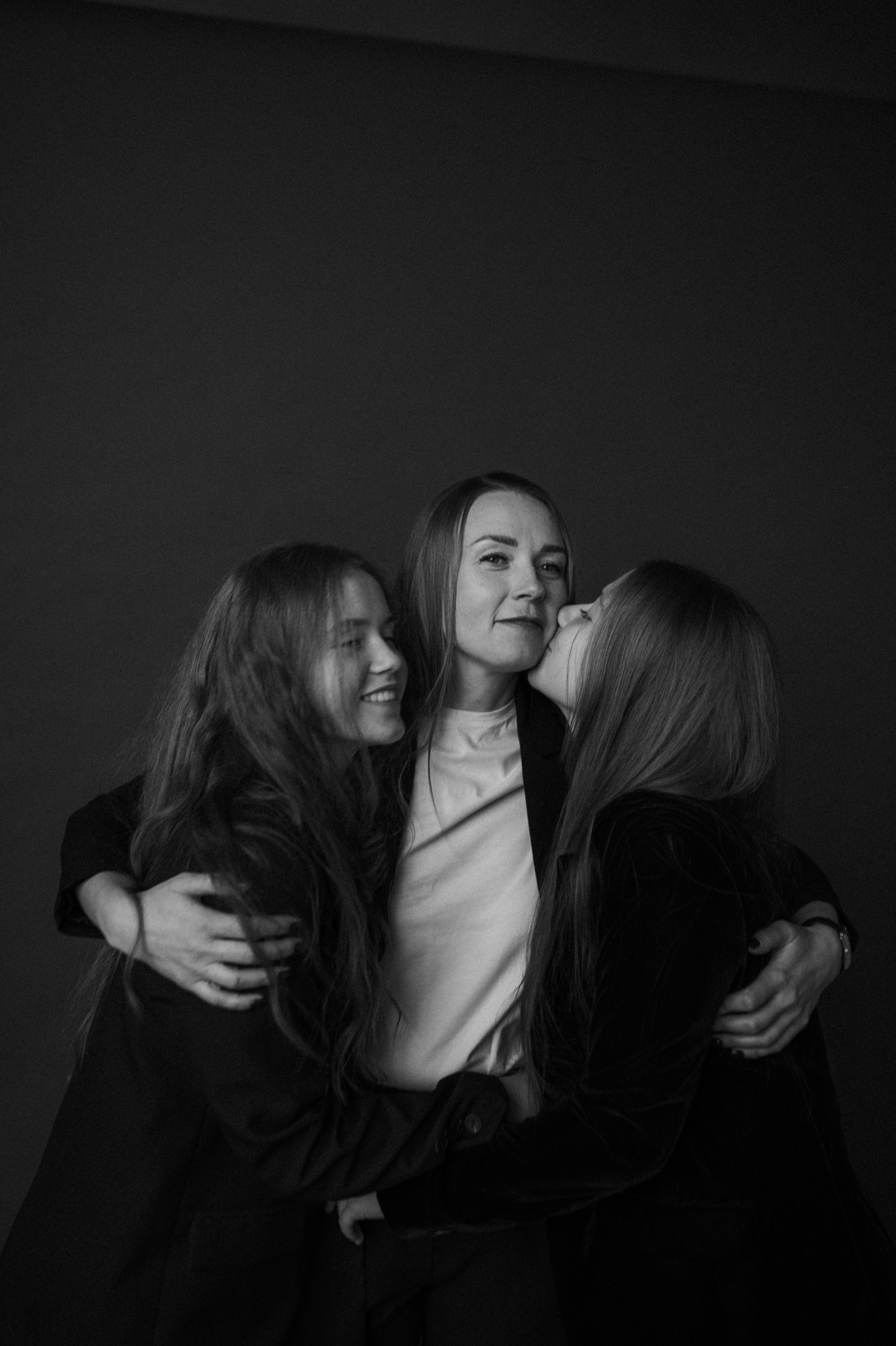 Елена, Дарья, Алена. Www.ostermiller.ru