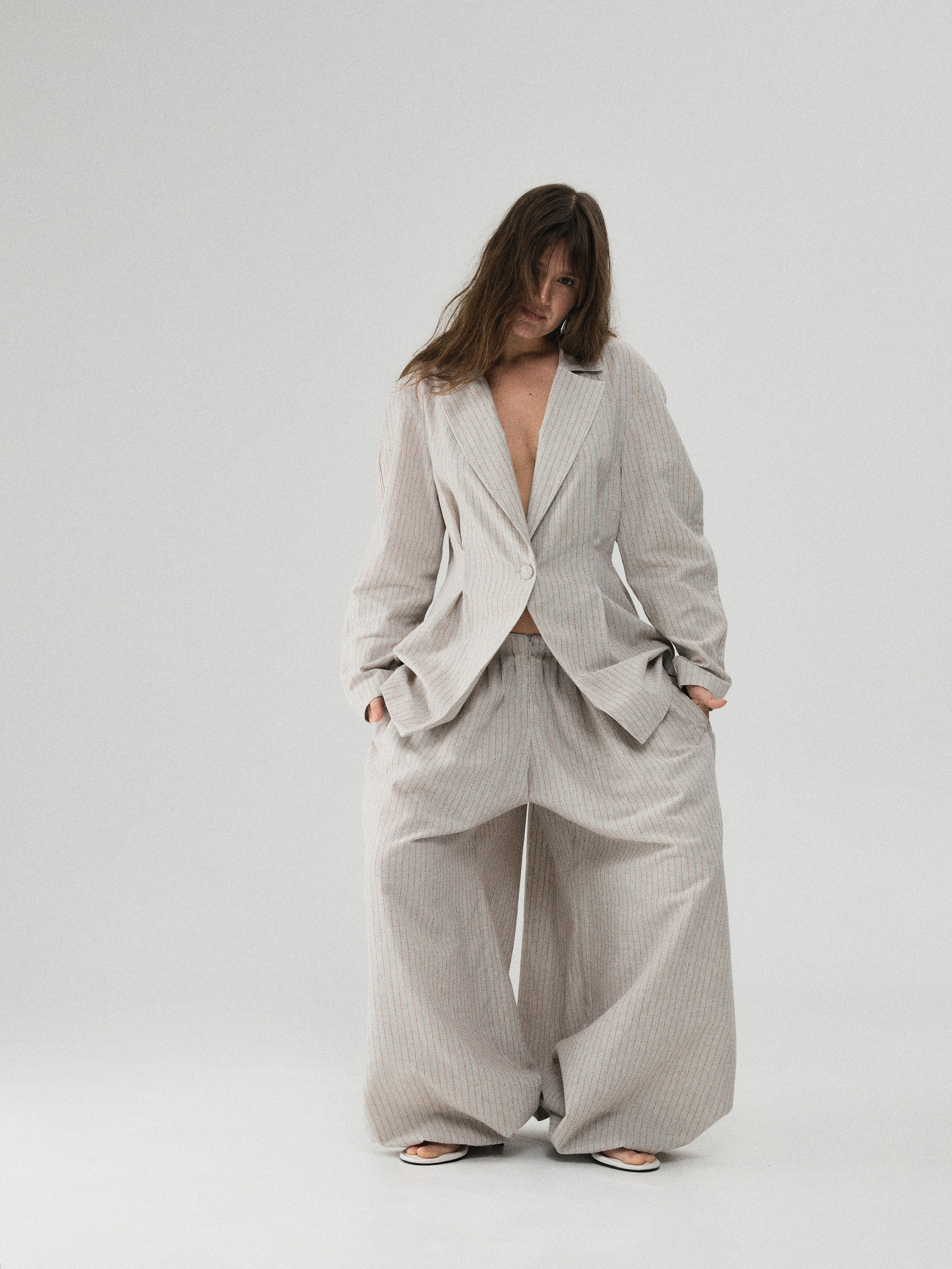 57 Atelier. Фотограф в Москве и Сургуте Алла Лесовая. Снимаю каталог для брендов и индивидуальные портреты для людей