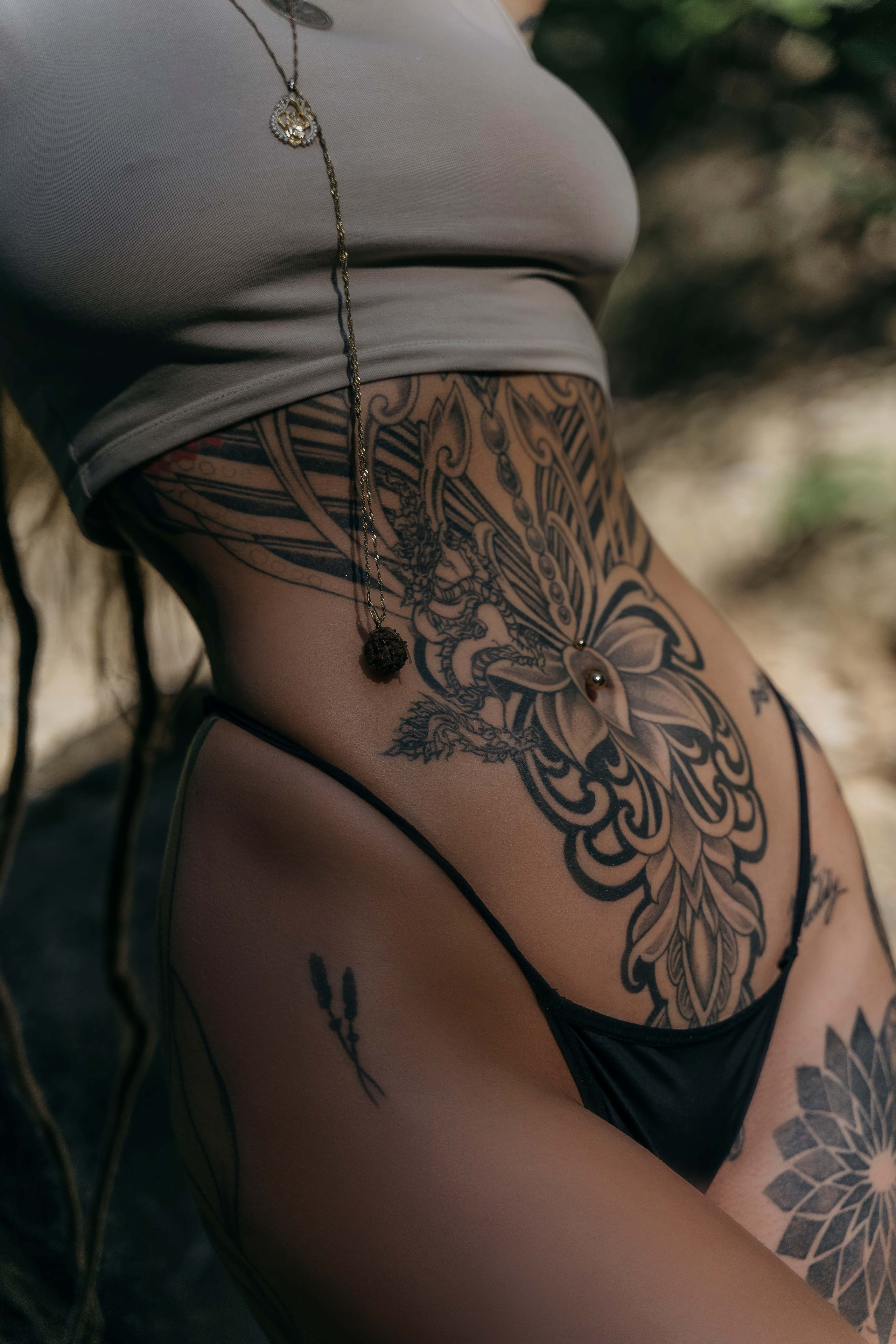 Фотосессия девушки на реке. ФОТОГРАФ OXANA OXX