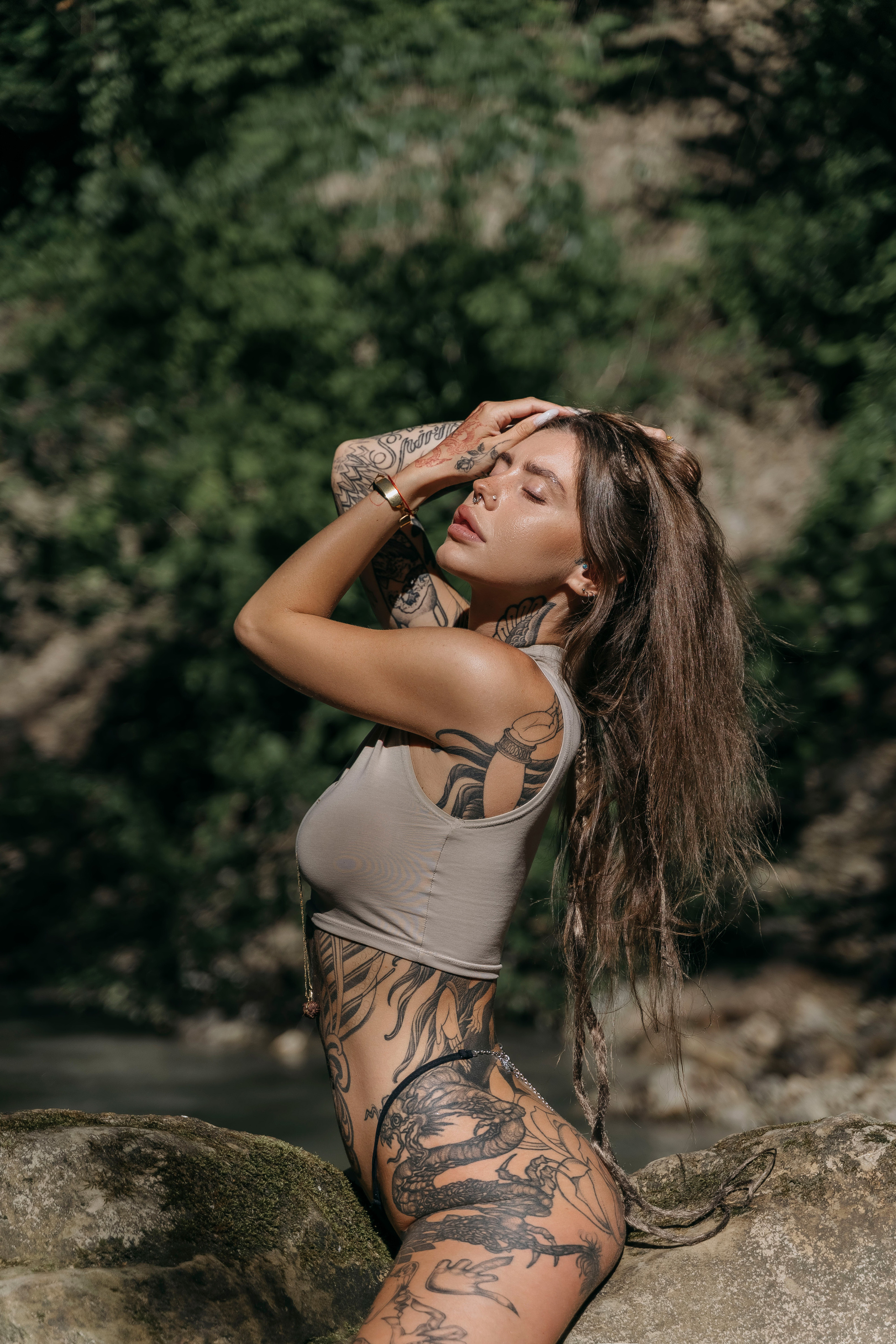 Фотосессия девушки на реке. ФОТОГРАФ OXANA OXX