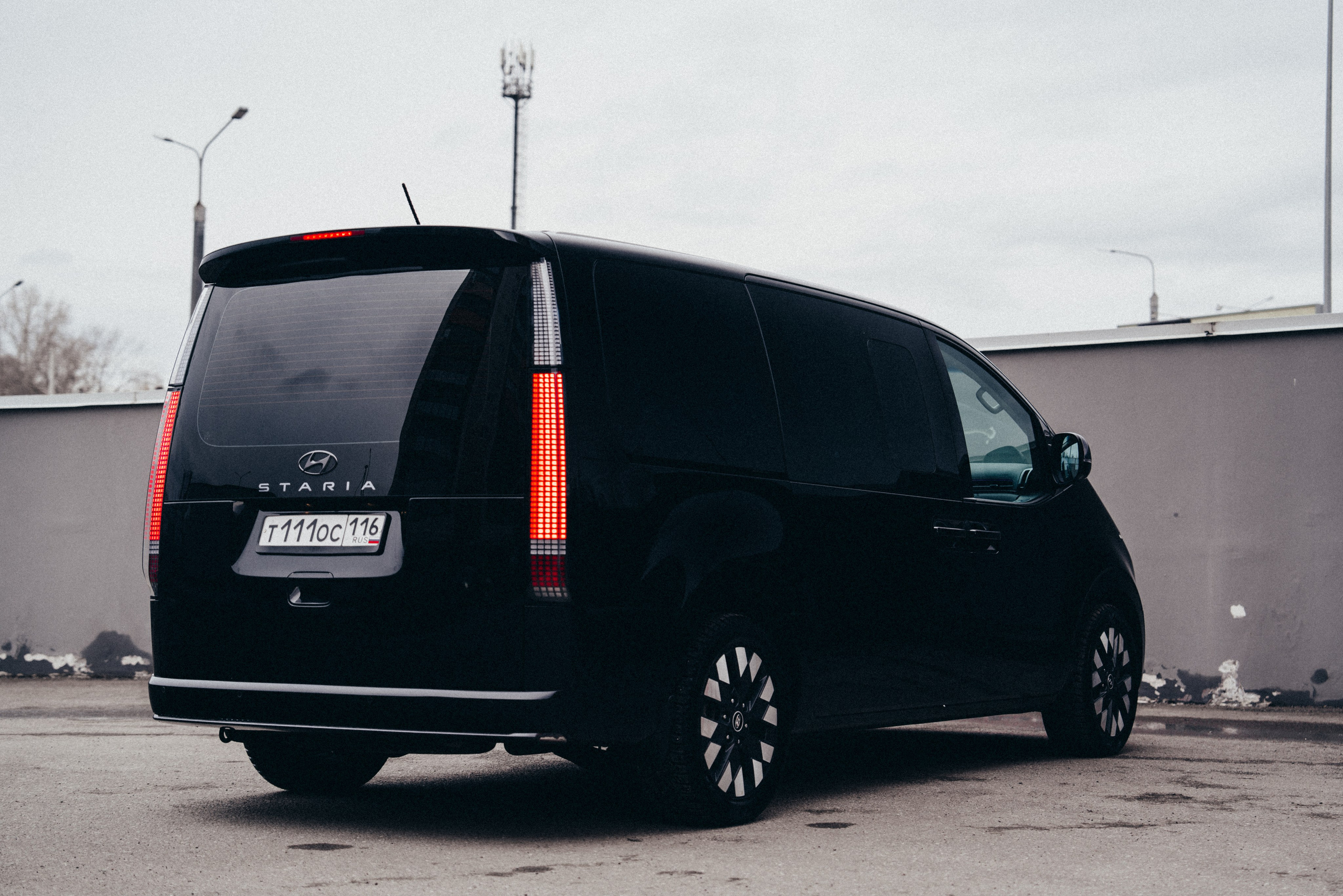 Hyundai Staria. Идеальные портреты для соцсетей — Фотограф Ленар