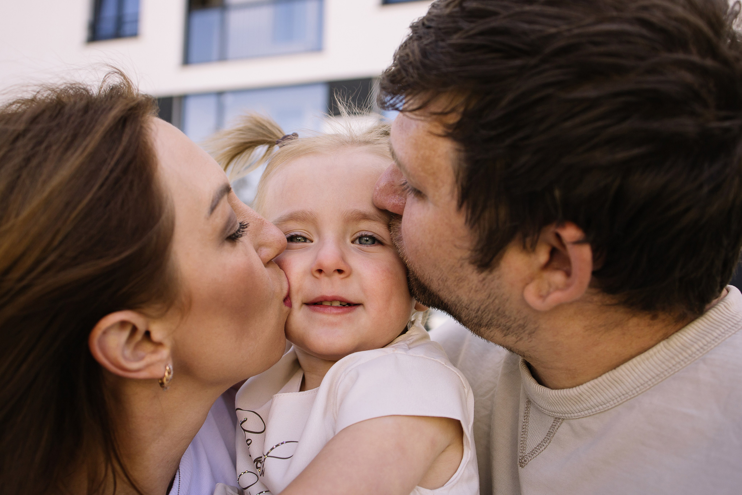 Семейная утренняя прогулка в Михайловском парк-квартале. Семейный фотограф в Томске Максимова Екатерина