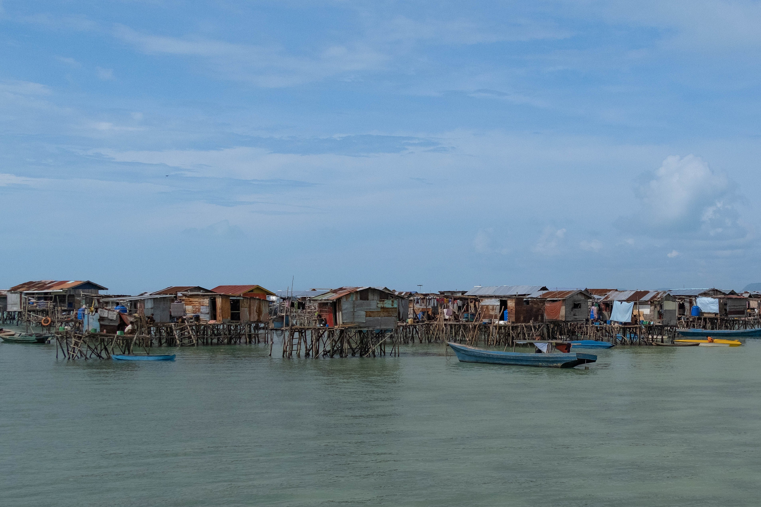 Остров. Цыгане. Фотографии из путешествий