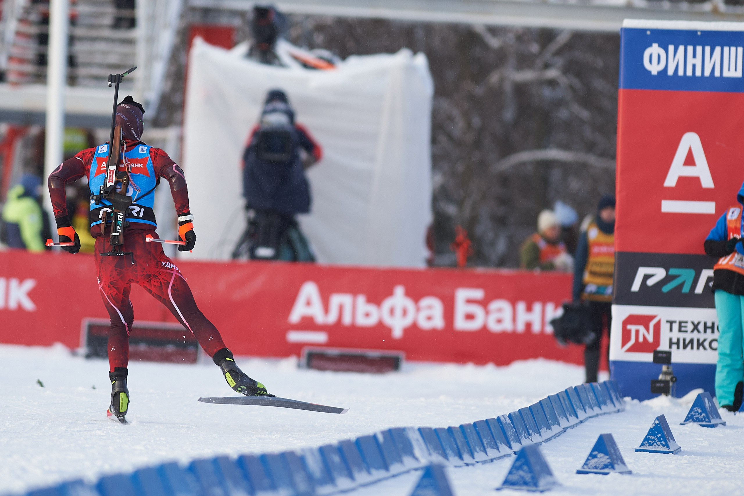 Биатлон. Чемпионат России — 2024/2025, 3-й этап, Ижевск. Спринт. Мужчины. Спортивный репортажный фотограф в Ижевске Сергей Мерзляков