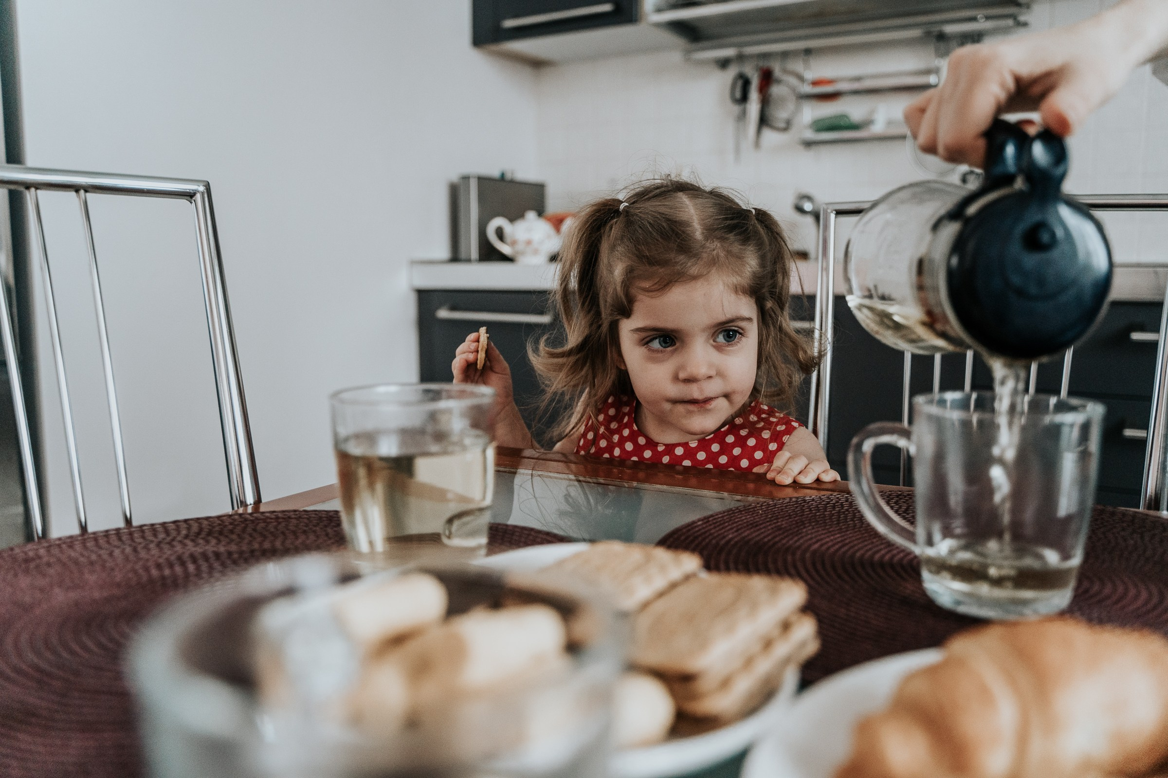 Катя и Ева семейная съемка. Семейный видеограф и фотограф Соснина Марина