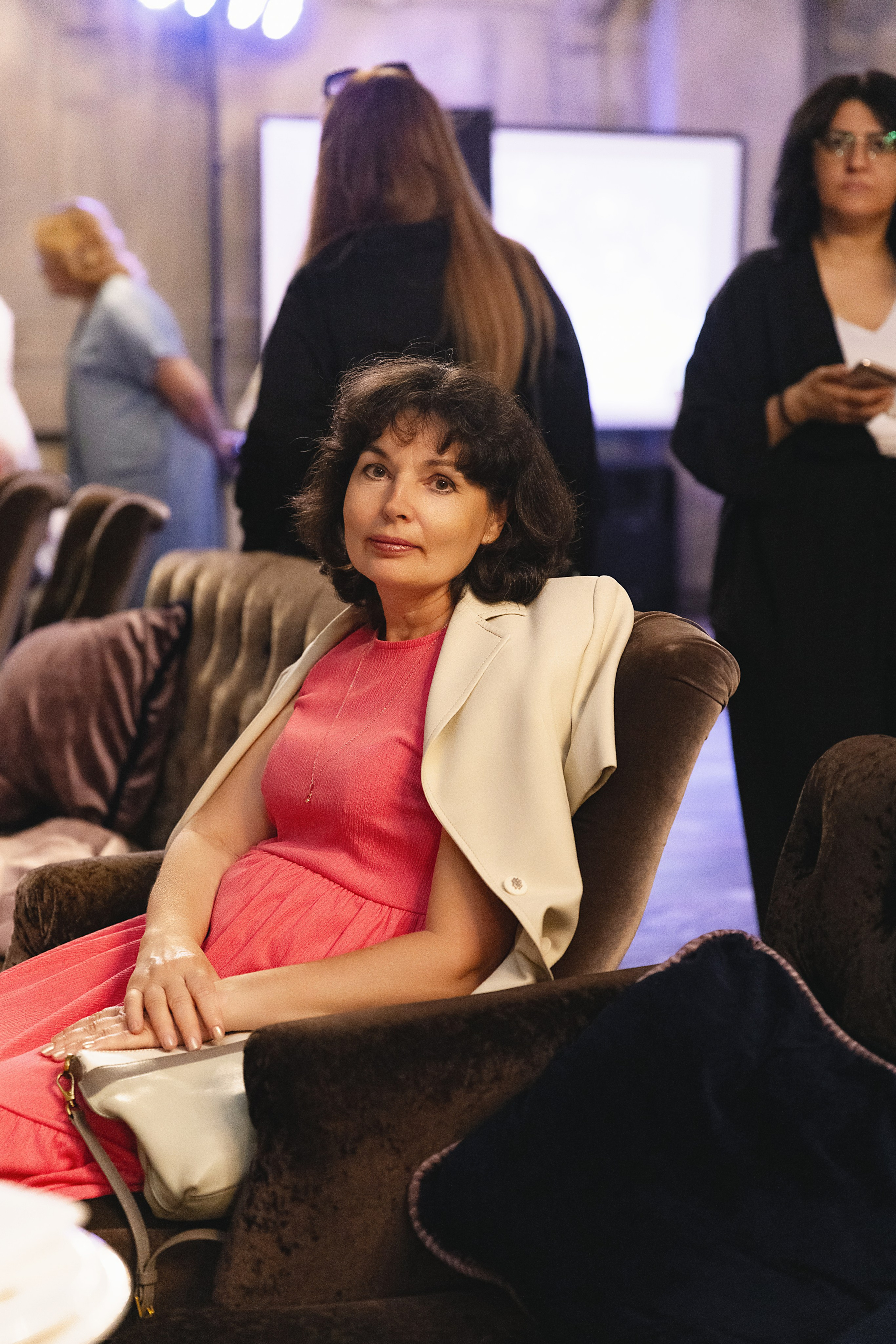 11 класс Гимназия 69. Фотограф и Видеограф в Краснодаре Юлия Солодченко