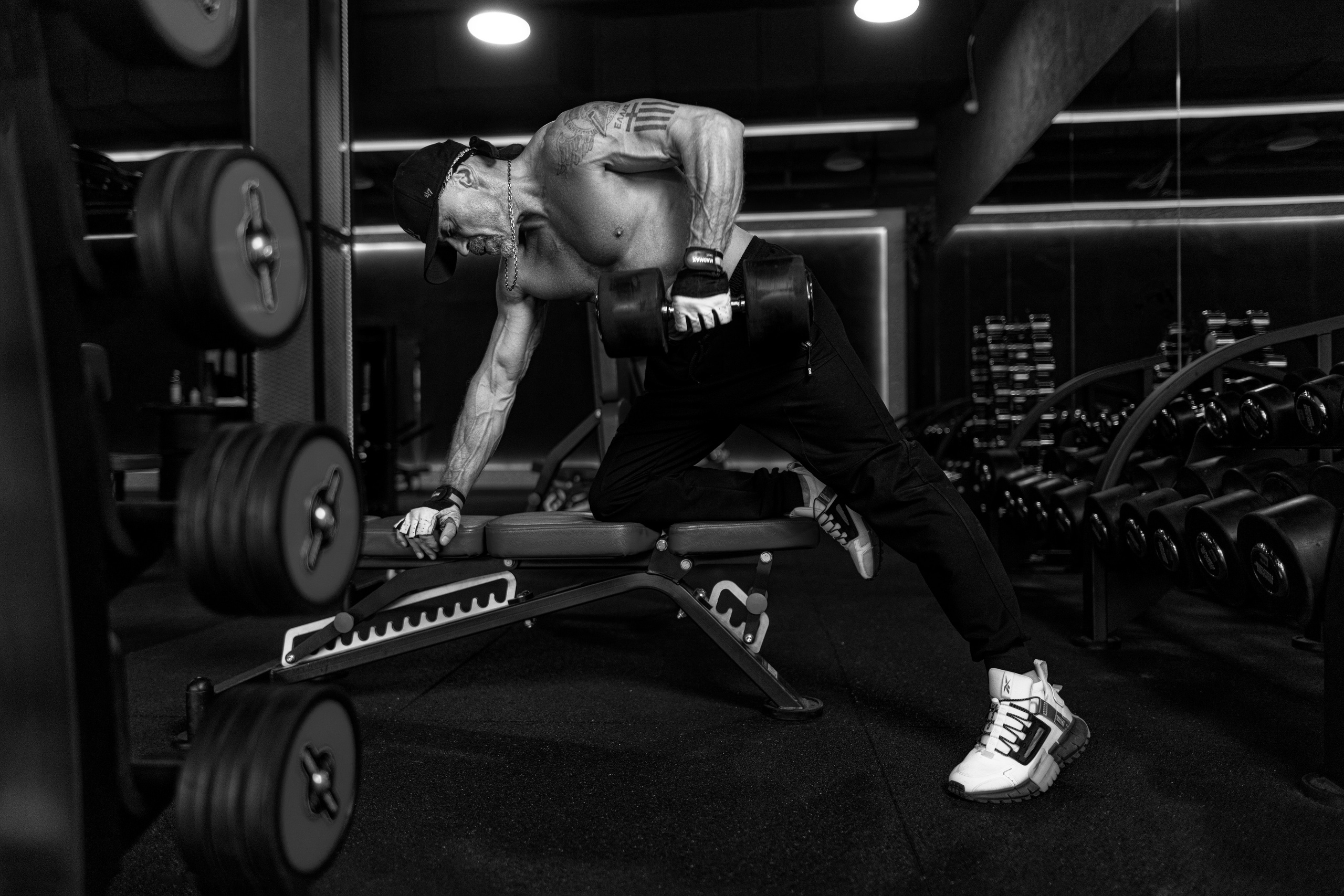 Съемка с Александром в тренажерном зале для контента. Дмитрий Шульгин, портретный фотограф в Воронеже