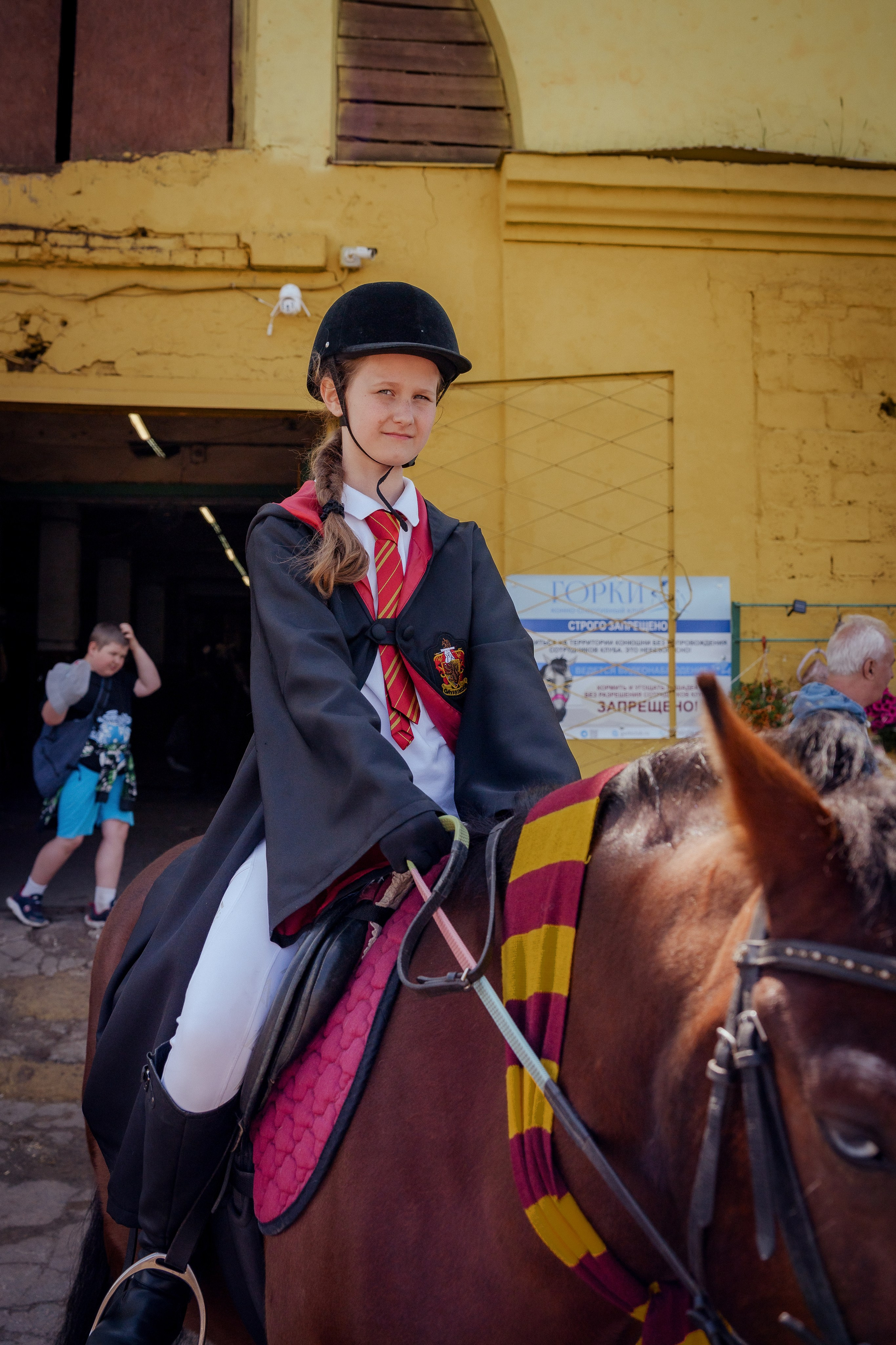 Конный клуб Горки. Портретный и семейный фотограф в Москве/Видное