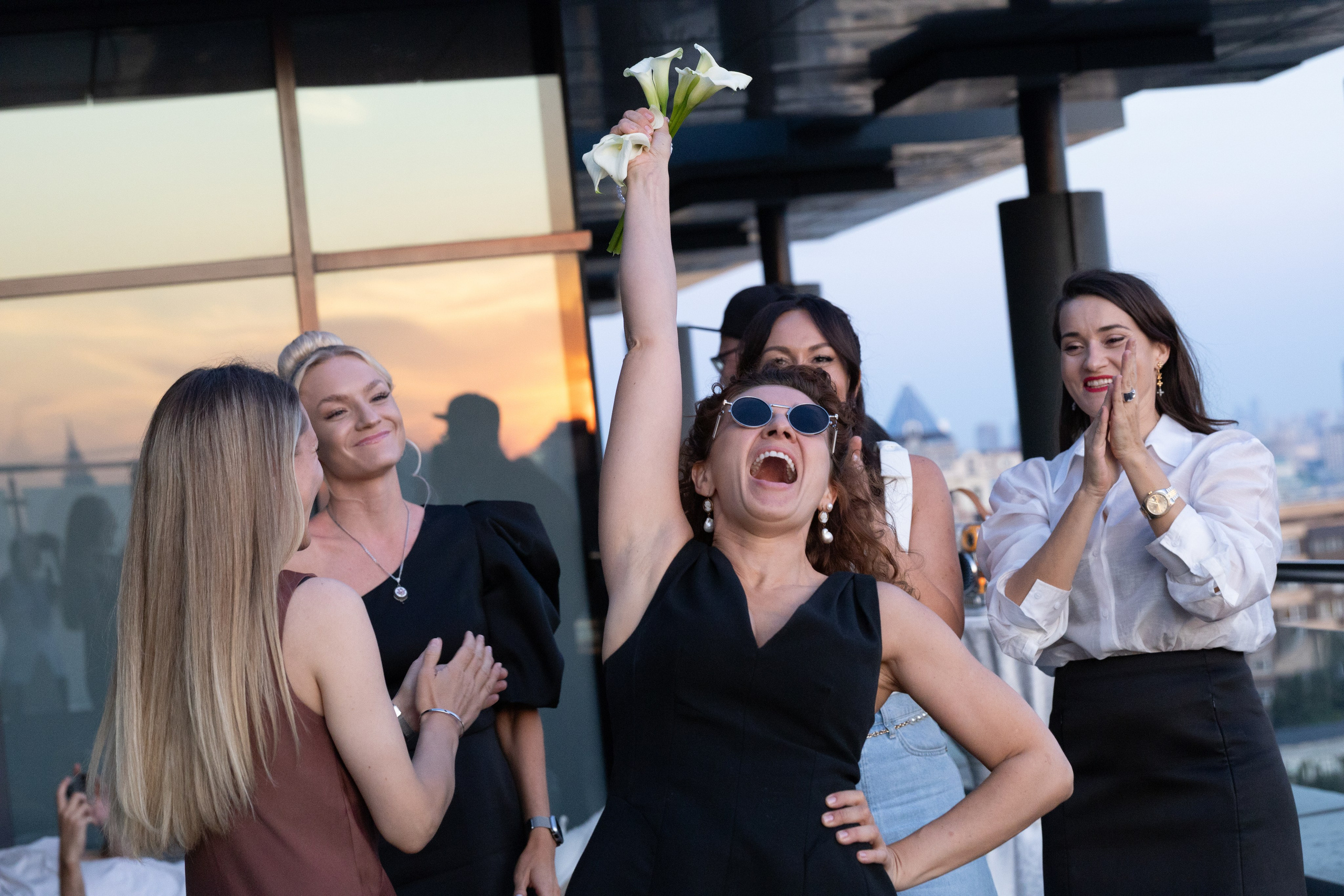 Вечер в кругу близких в отеле Continental. Свадебный фотограф в Москве Наталья Струкова