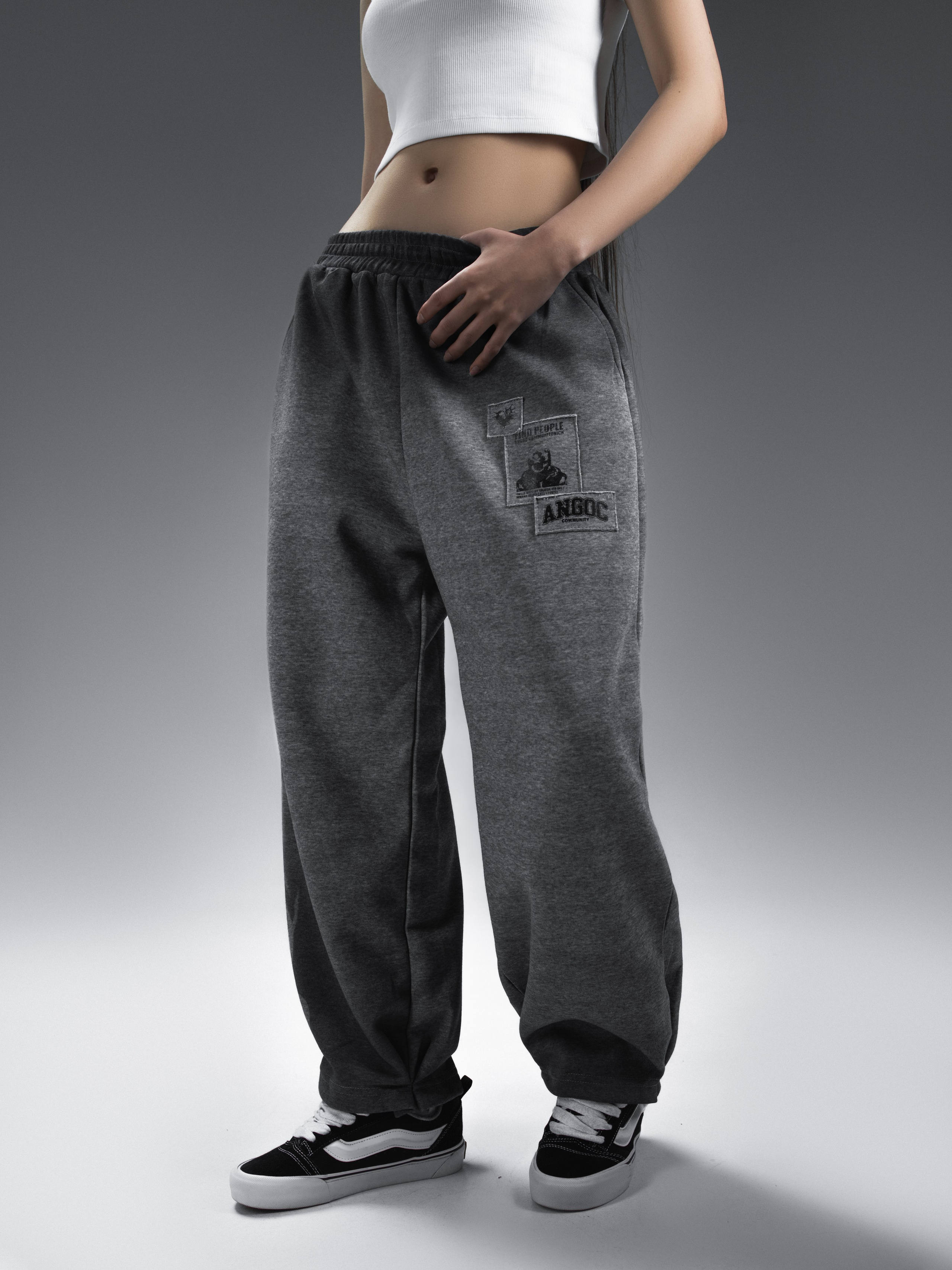 КАТАЛОГ | серый фон. RUNA production — стильные съемки для брендов