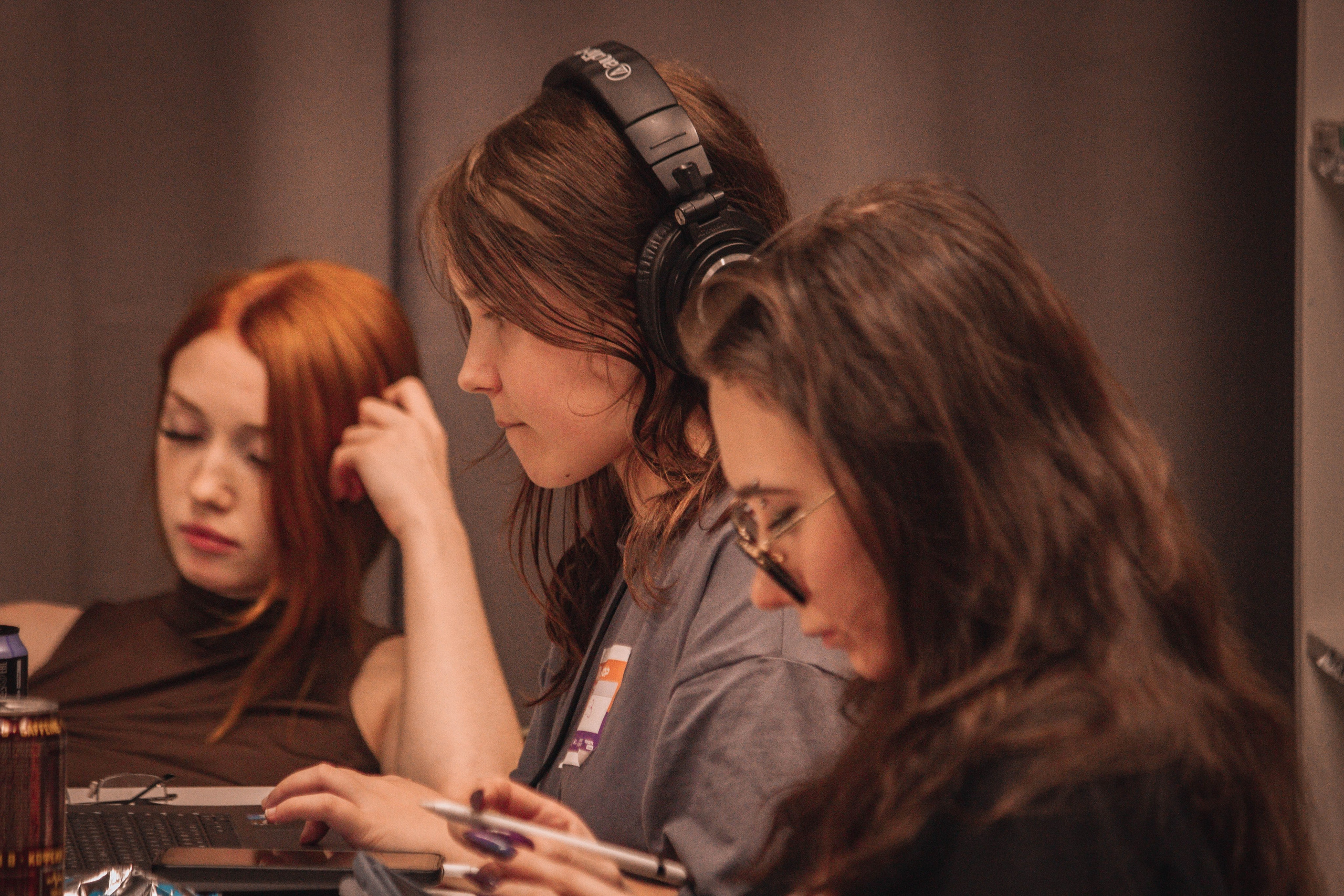 ЖЕНСКИЙ ГЕЙМДЖЕМ — Творческий сбор разработчиц. Создадим шедевр? Виталина и её фотоискусство