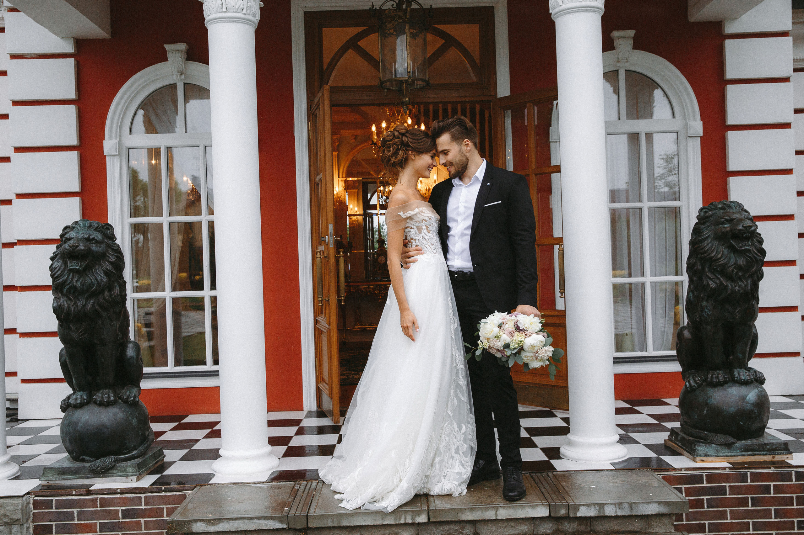 Свадебная фотосессия в резиденции Шеносо (Красногорск)