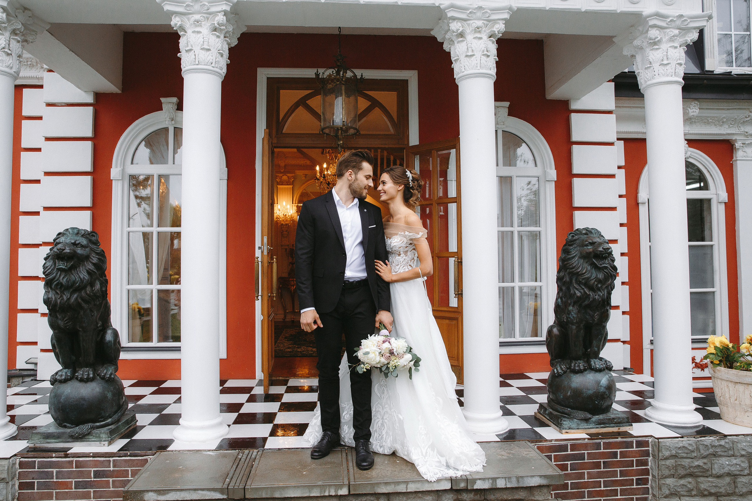 Свадебная фотосессия в резиденции Шеносо (Красногорск)