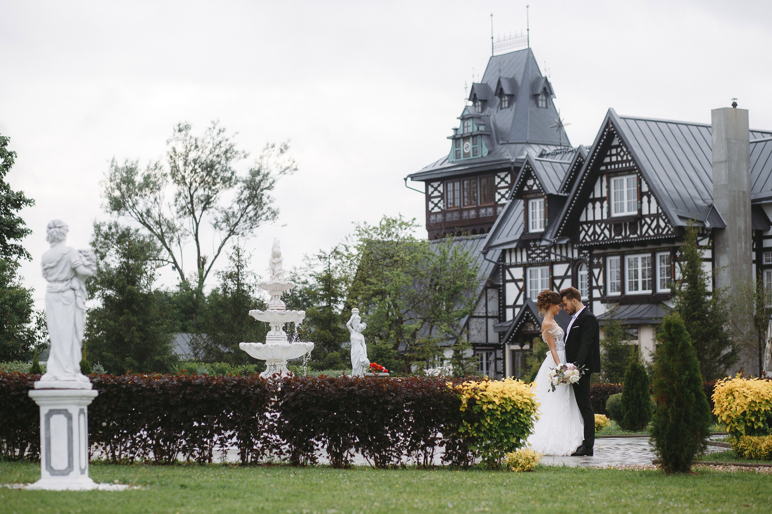 Свадебная фотосессия в резиденции Шеносо (Красногорск)