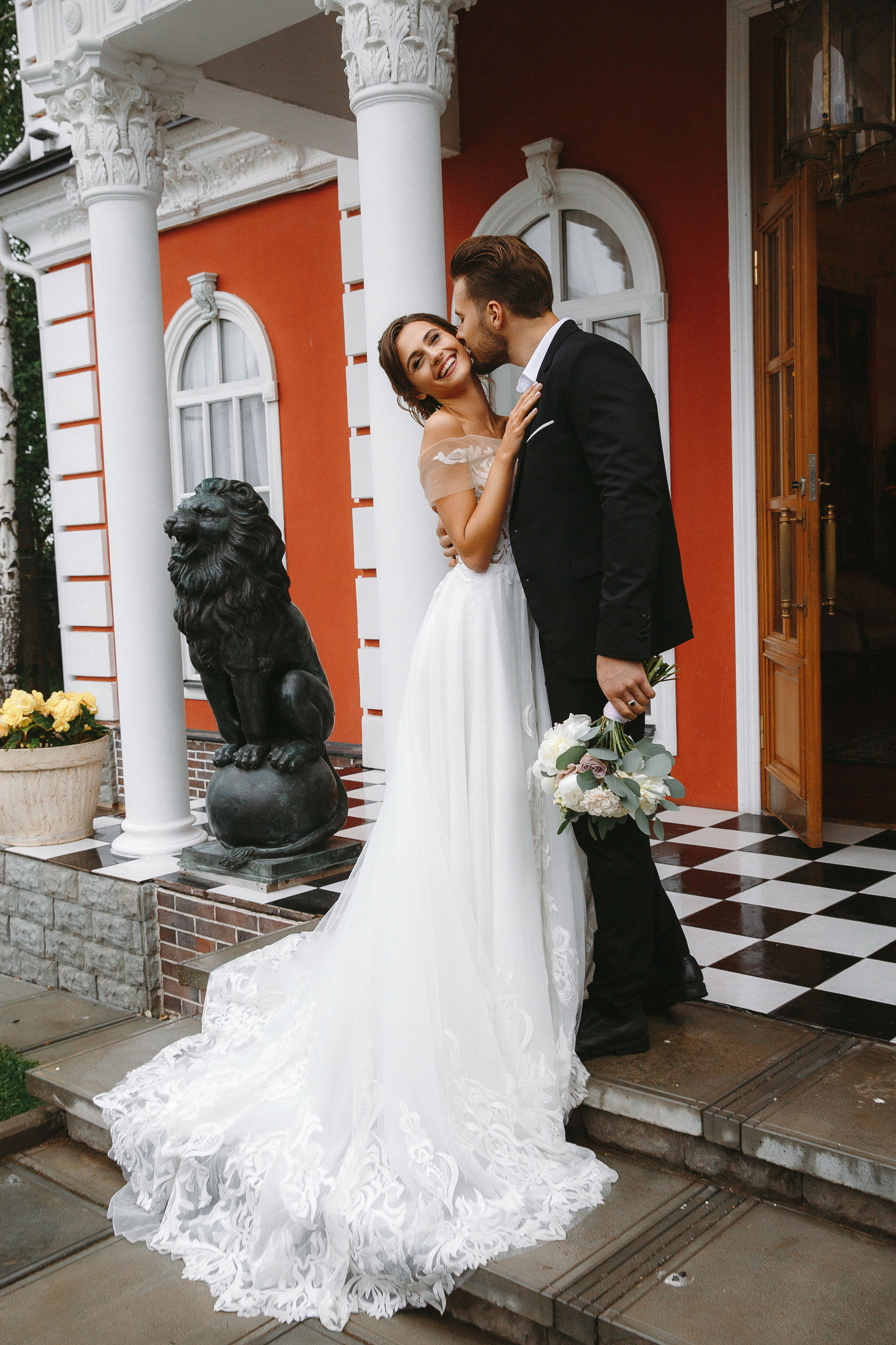 Свадебная фотосессия в резиденции Шеносо (Красногорск)