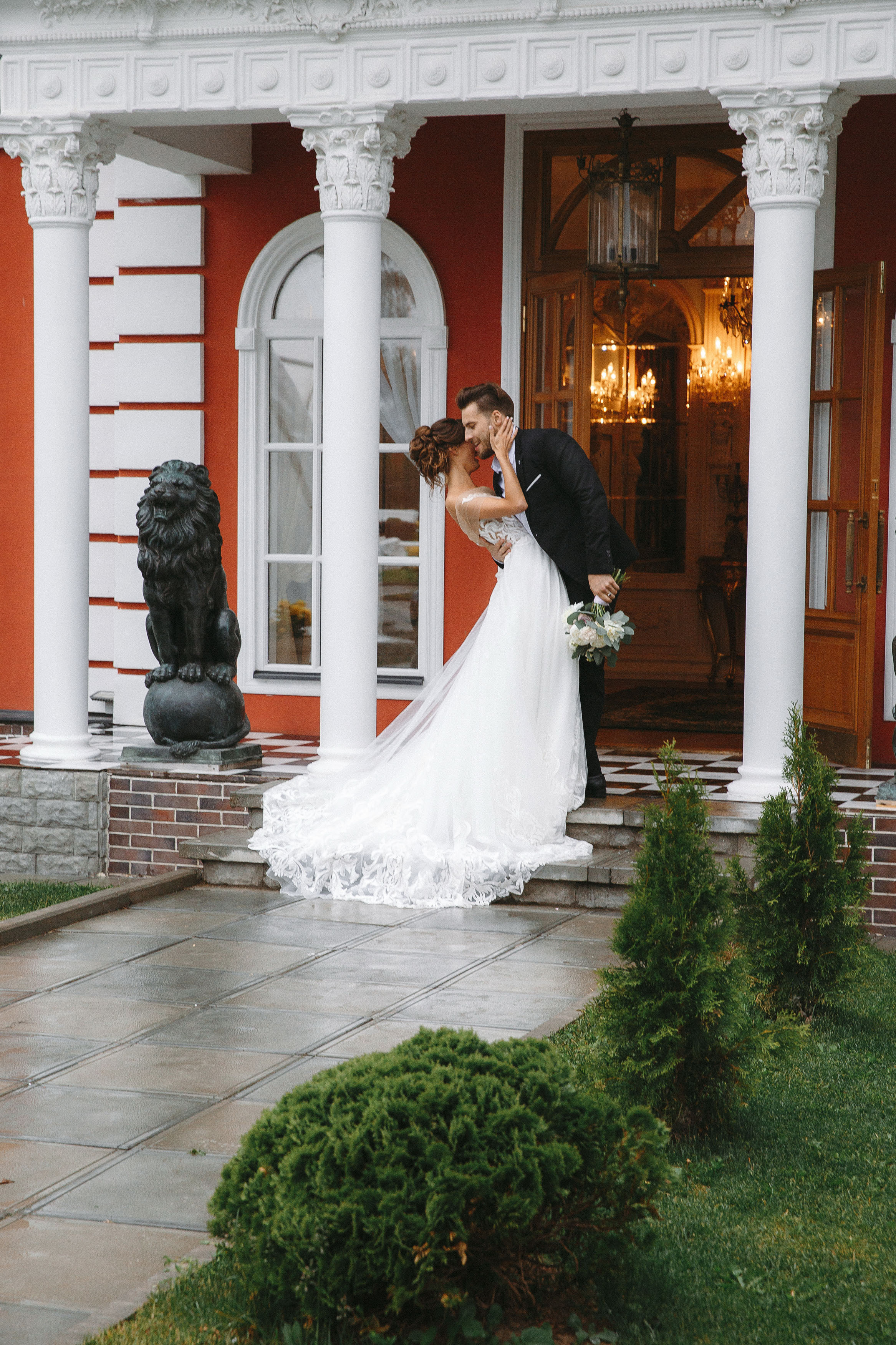 Свадебная фотосессия в резиденции Шеносо (Красногорск)