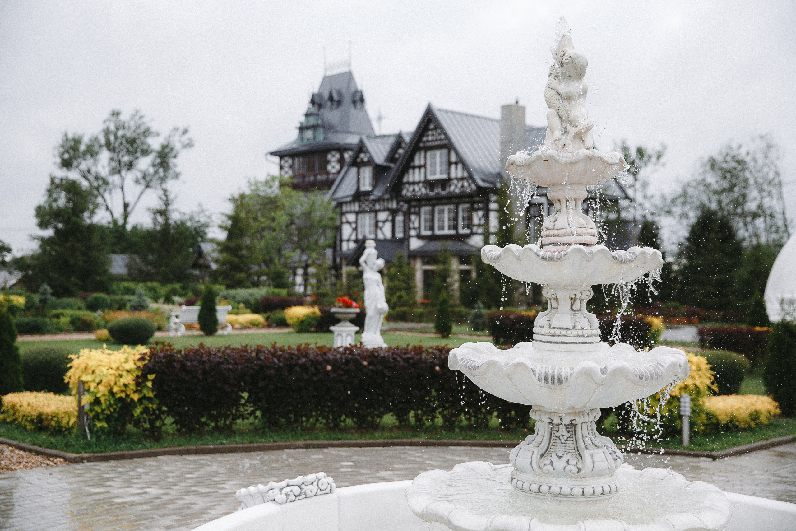 Свадебная фотосессия в резиденции Шеносо (Красногорск)